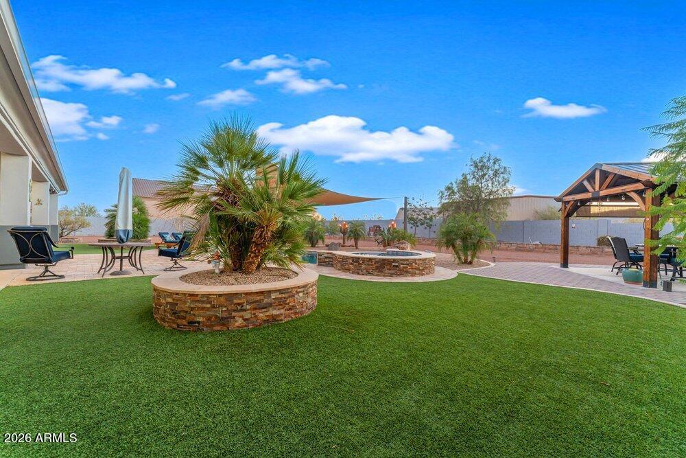19738 W MARIPOSA Drive