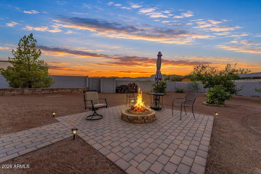 19738 W MARIPOSA Drive