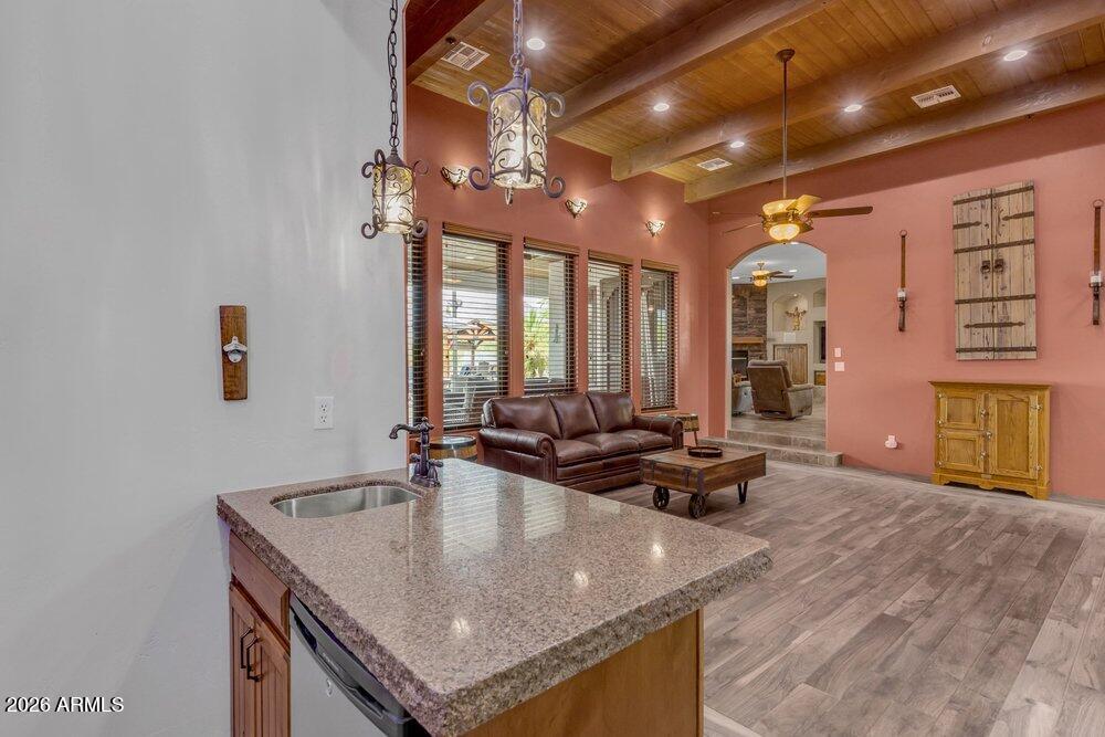 19738 W MARIPOSA Drive