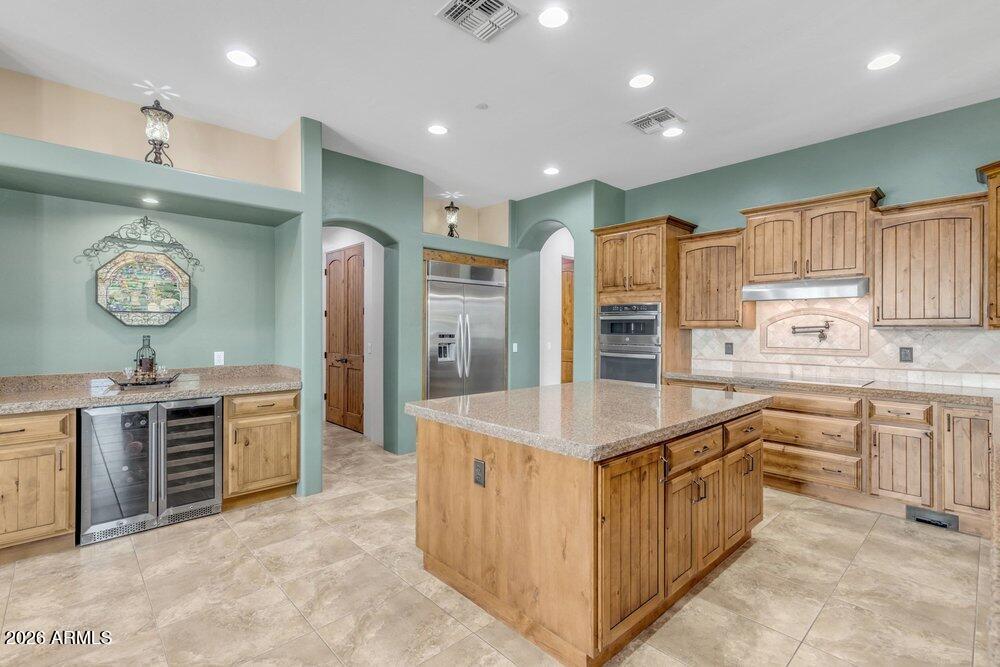 19738 W MARIPOSA Drive