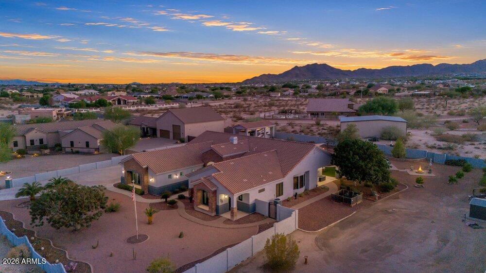 19738 W MARIPOSA Drive