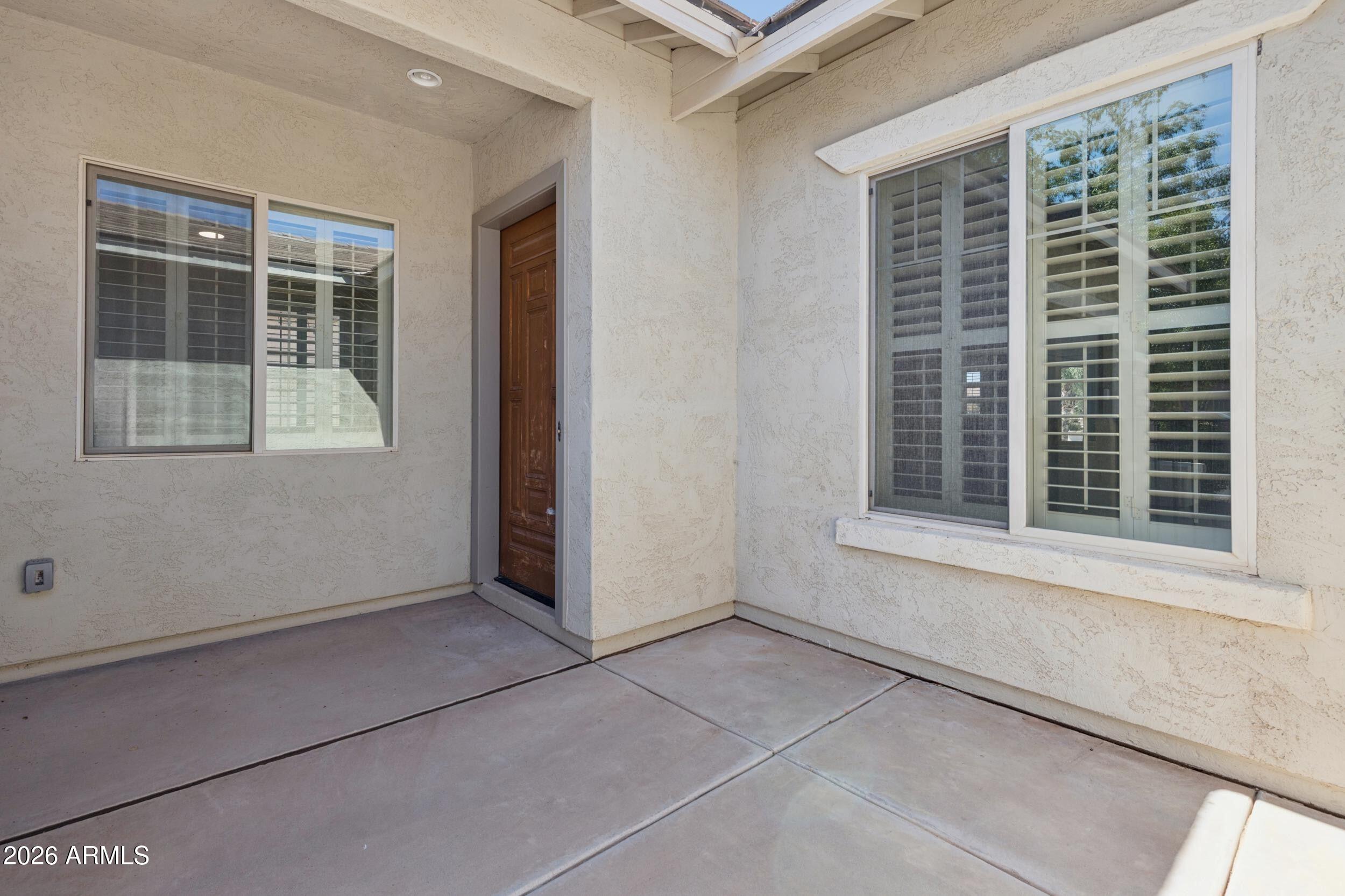 662 E Torrey Pines Place