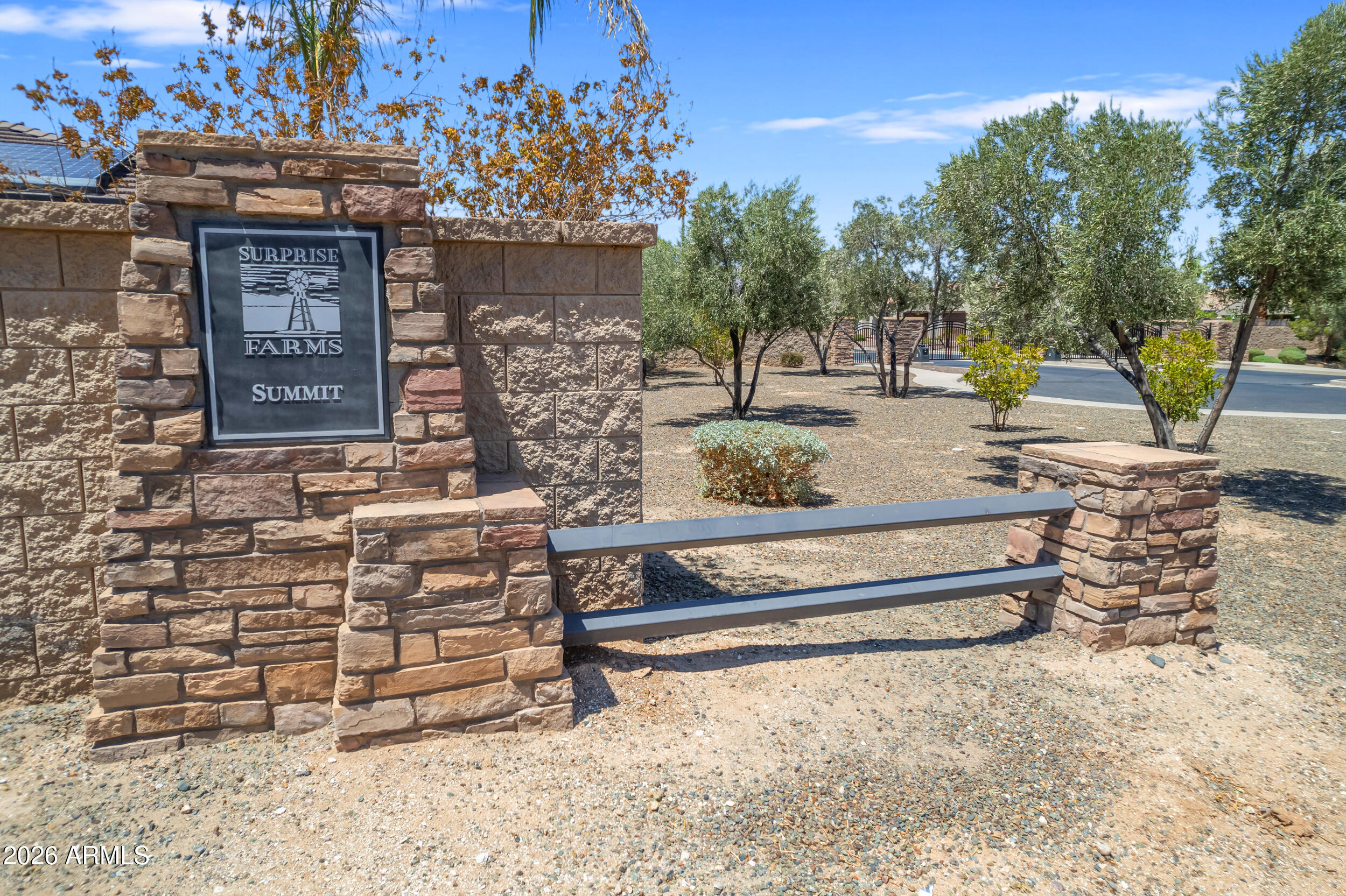 18372 W PARADISE Lane