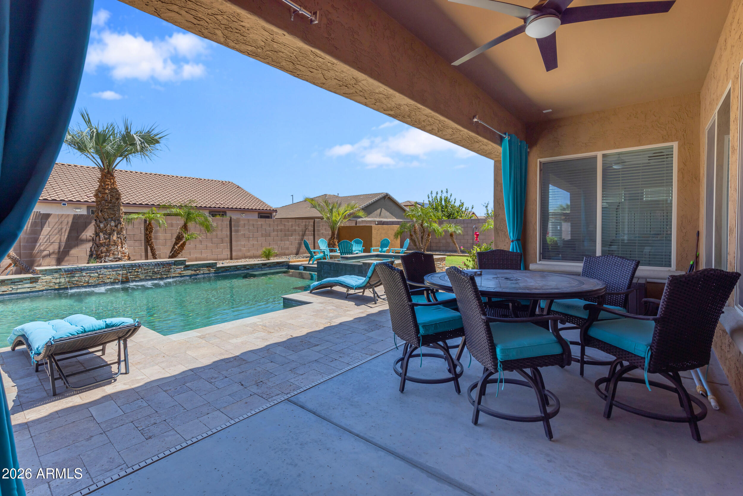 18372 W PARADISE Lane