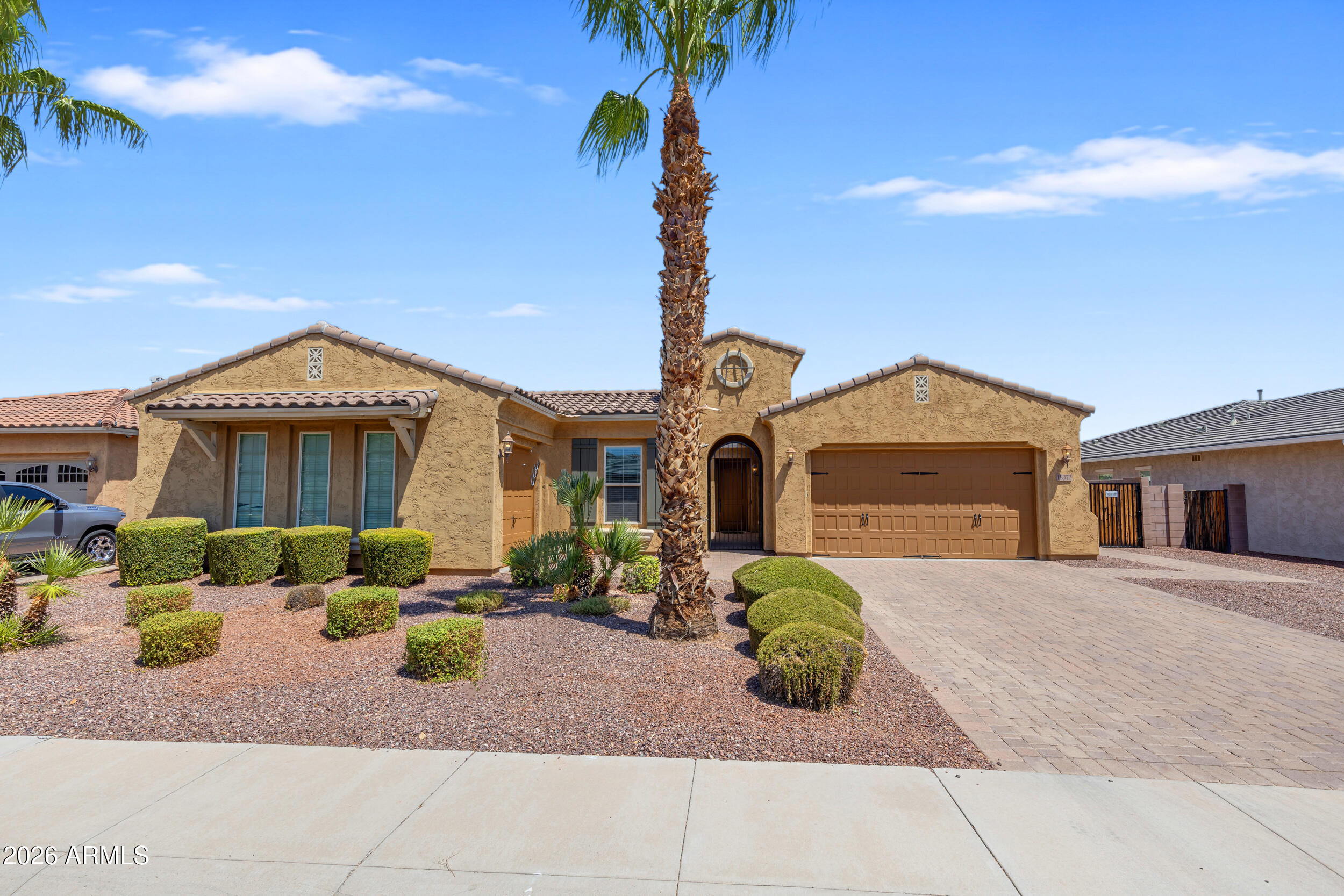 18372 W PARADISE Lane