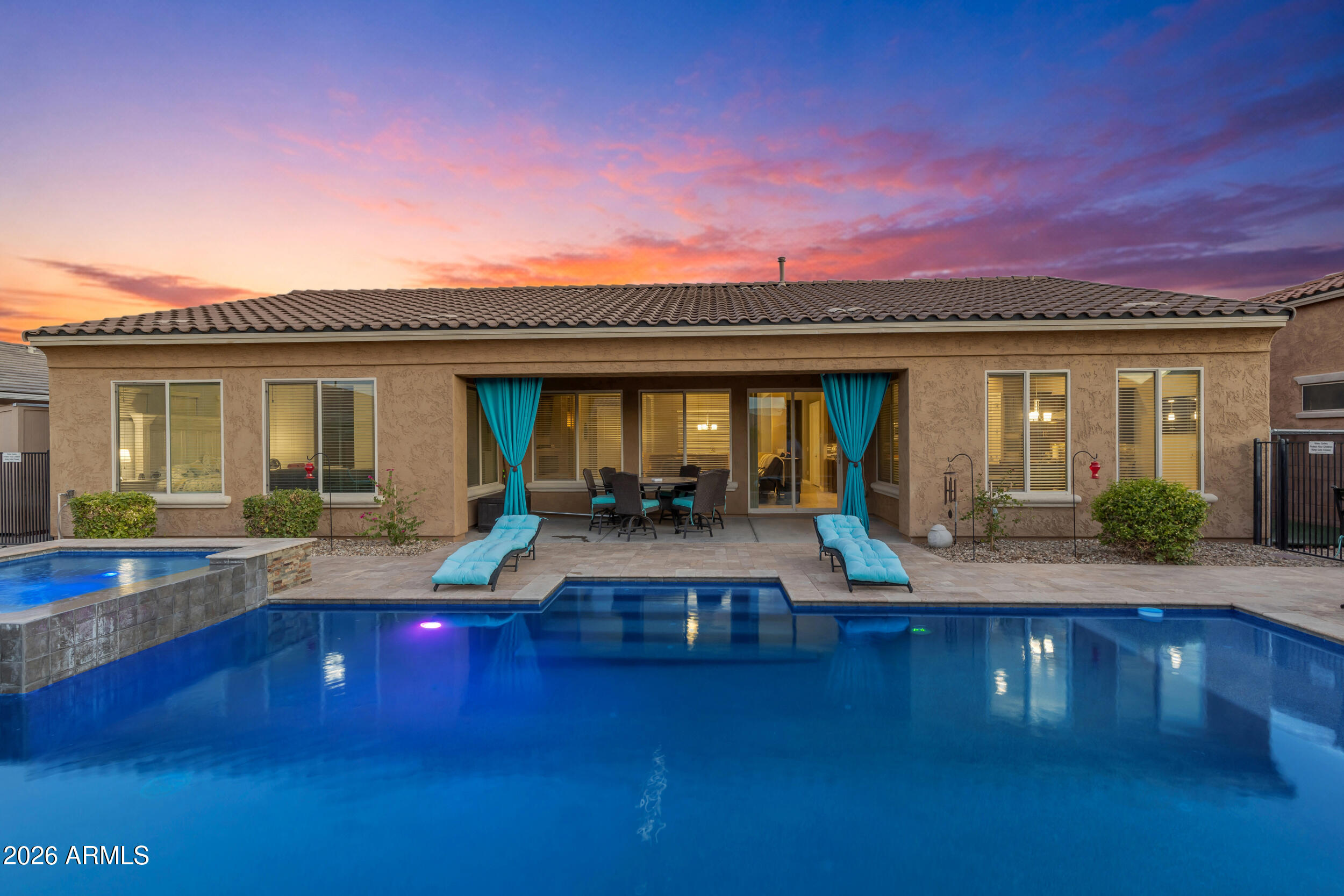 18372 W PARADISE Lane