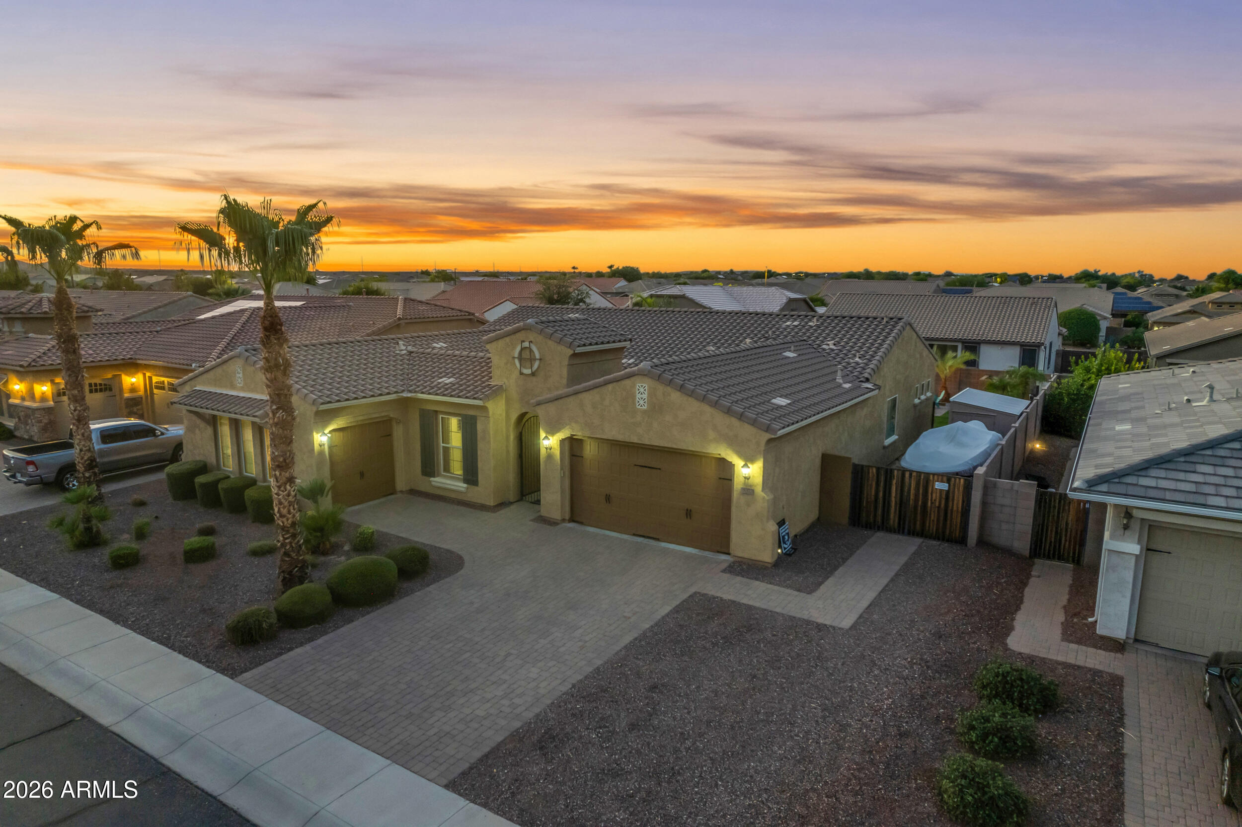 18372 W PARADISE Lane