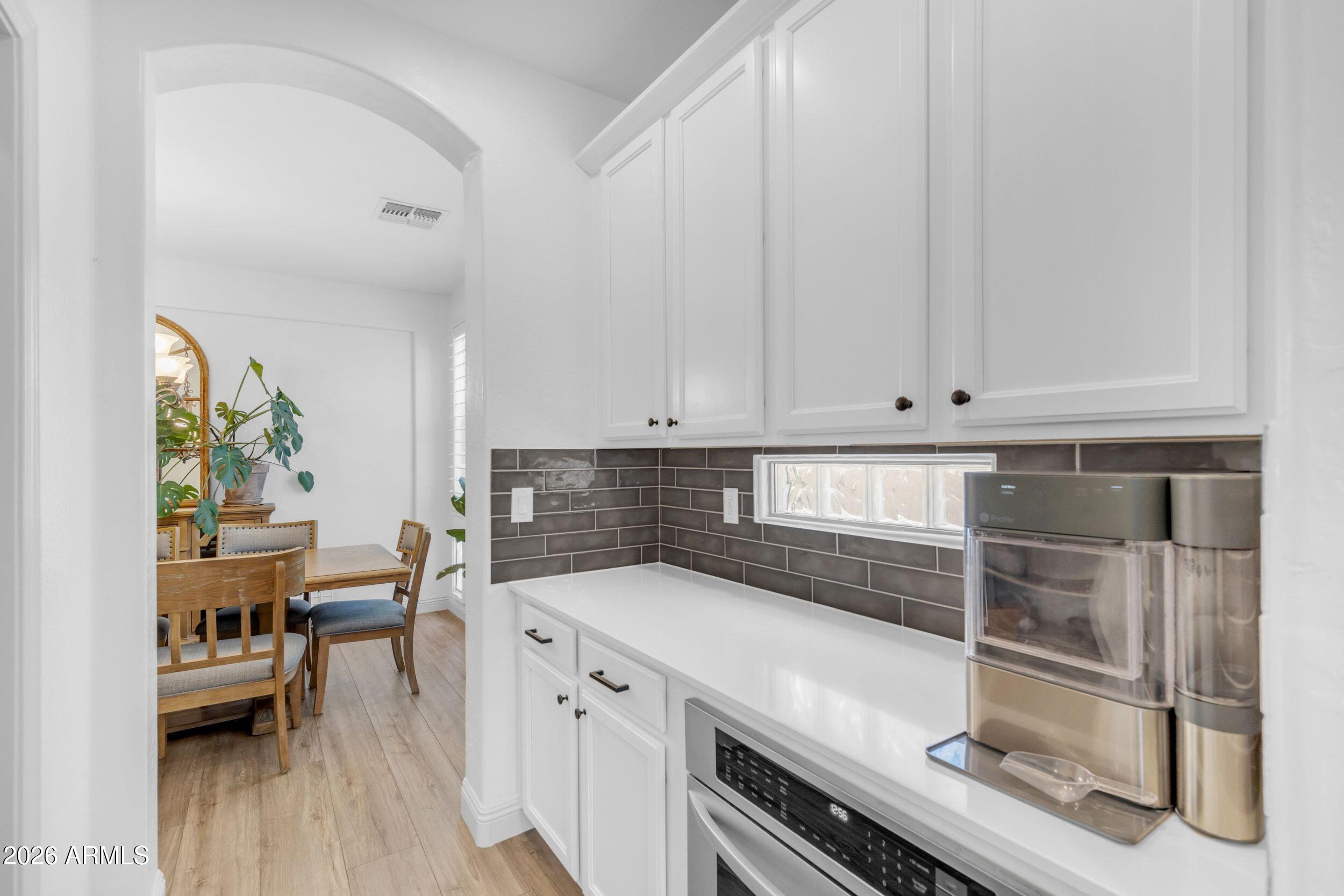 3076 E VALLEJO Drive