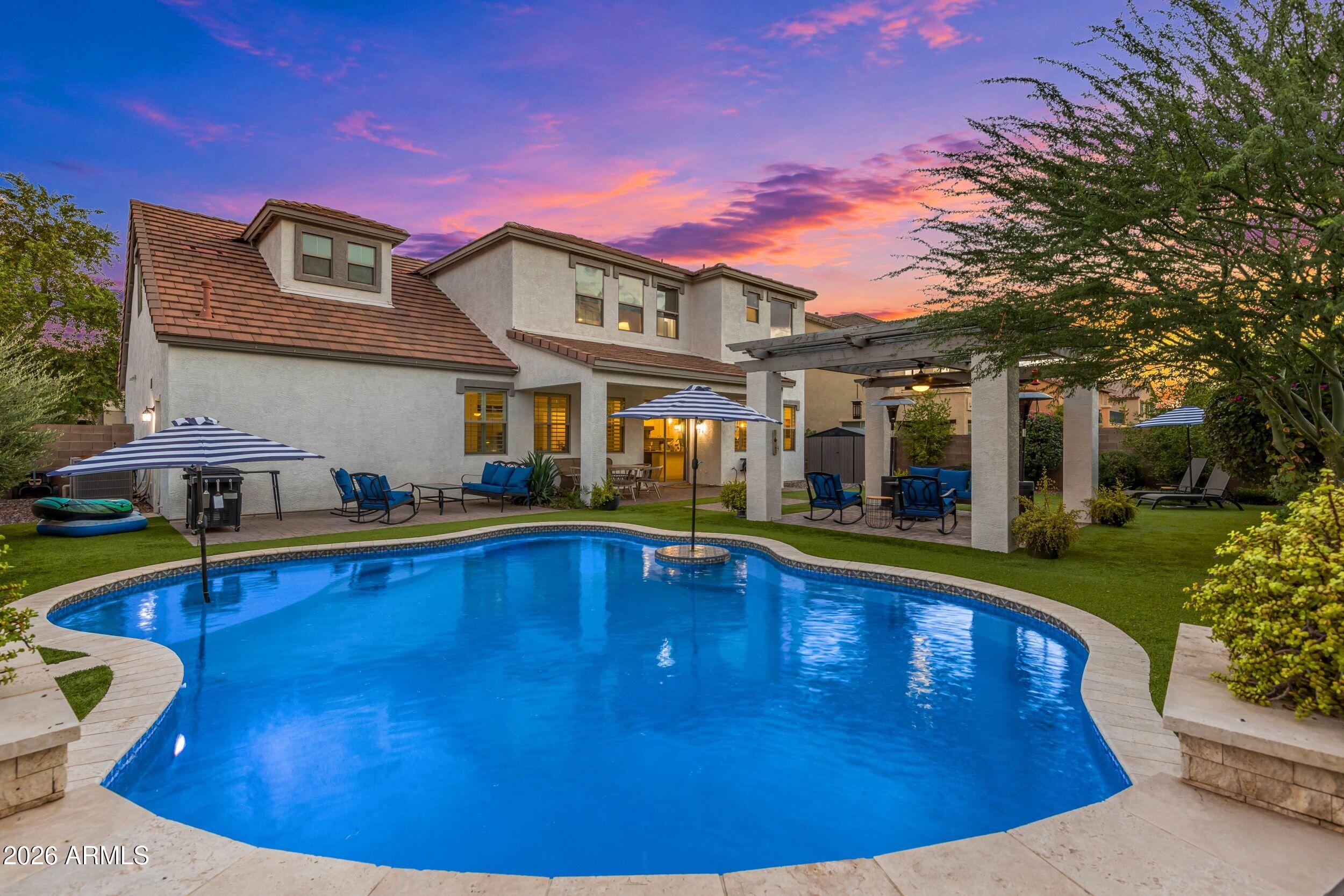 3076 E VALLEJO Drive
