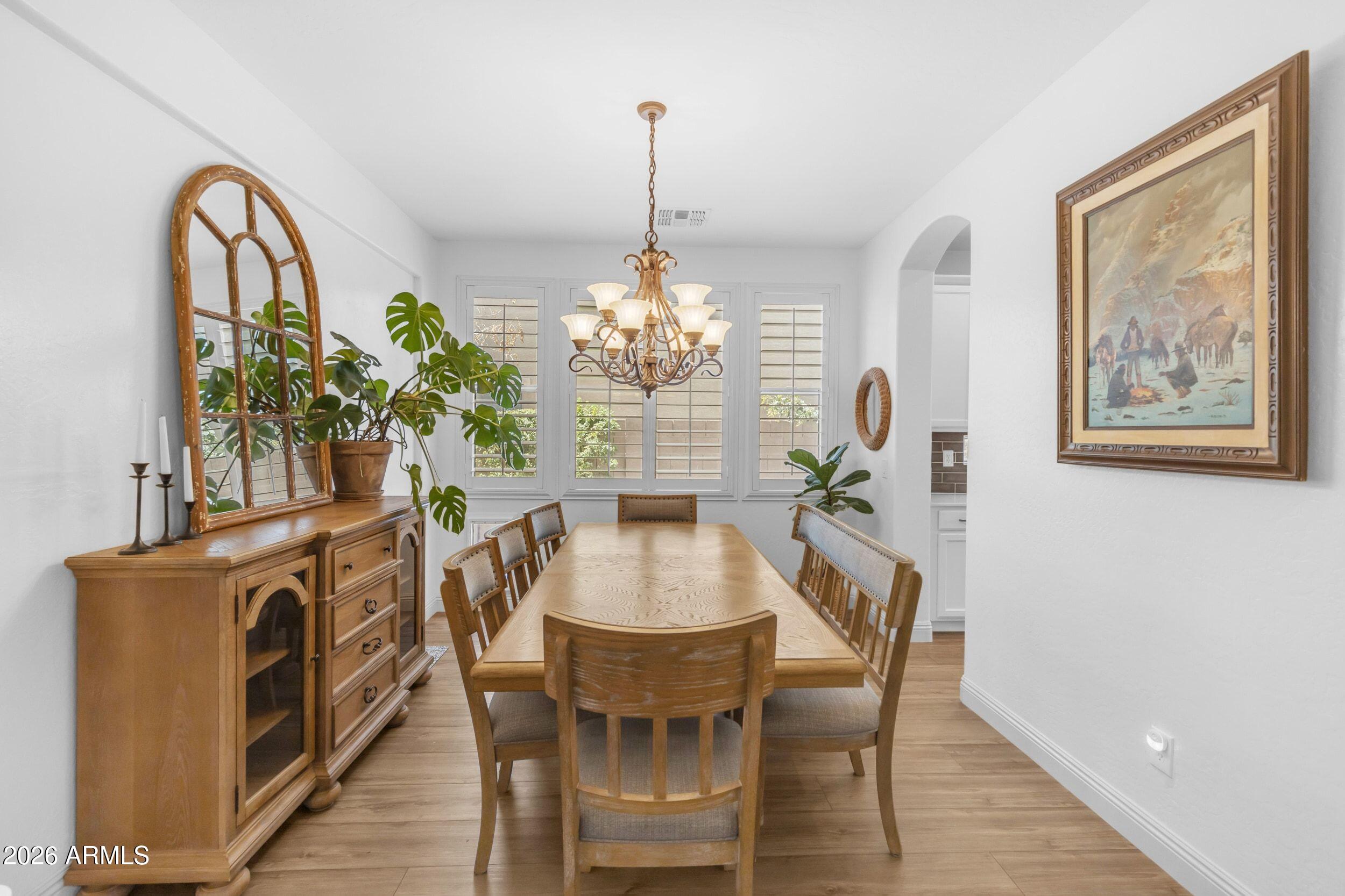 3076 E VALLEJO Drive