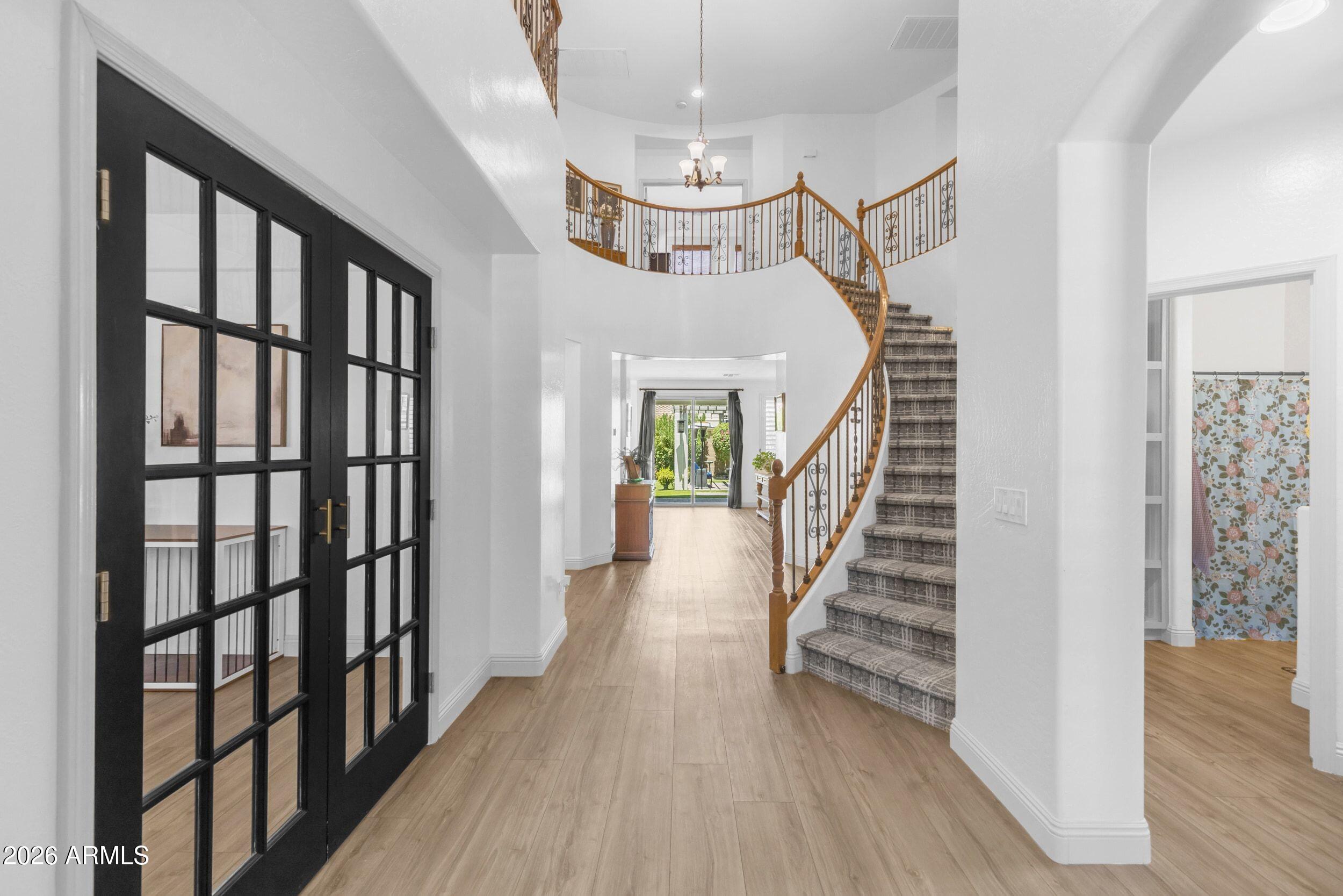 3076 E VALLEJO Drive