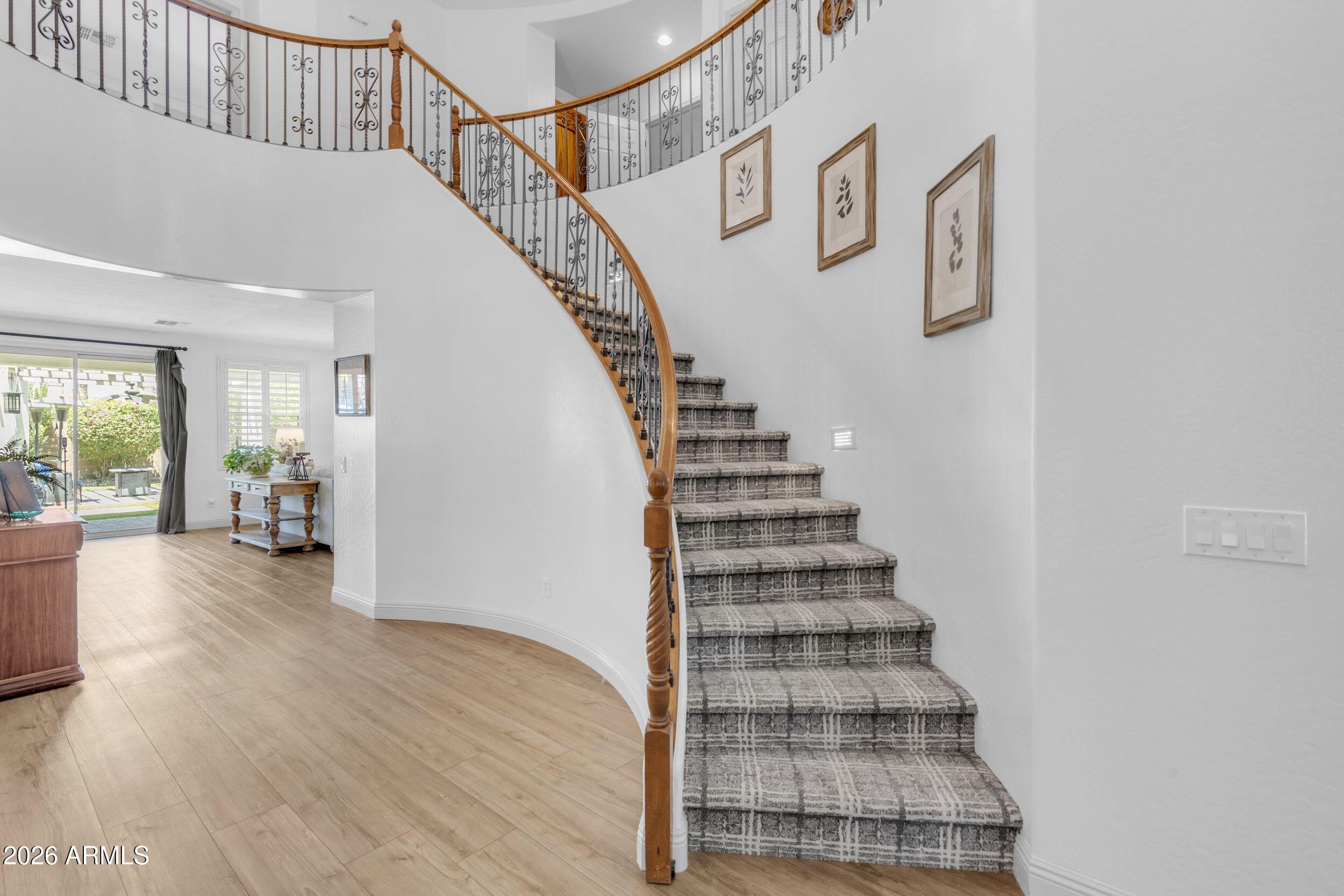 3076 E VALLEJO Drive