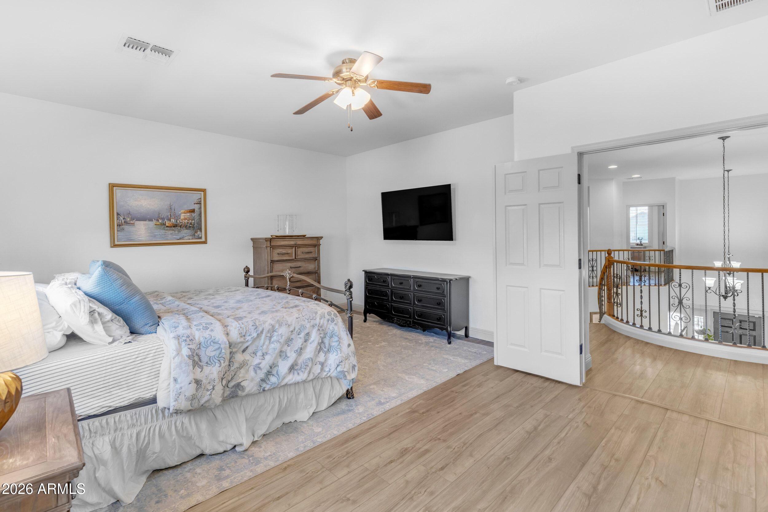 3076 E VALLEJO Drive