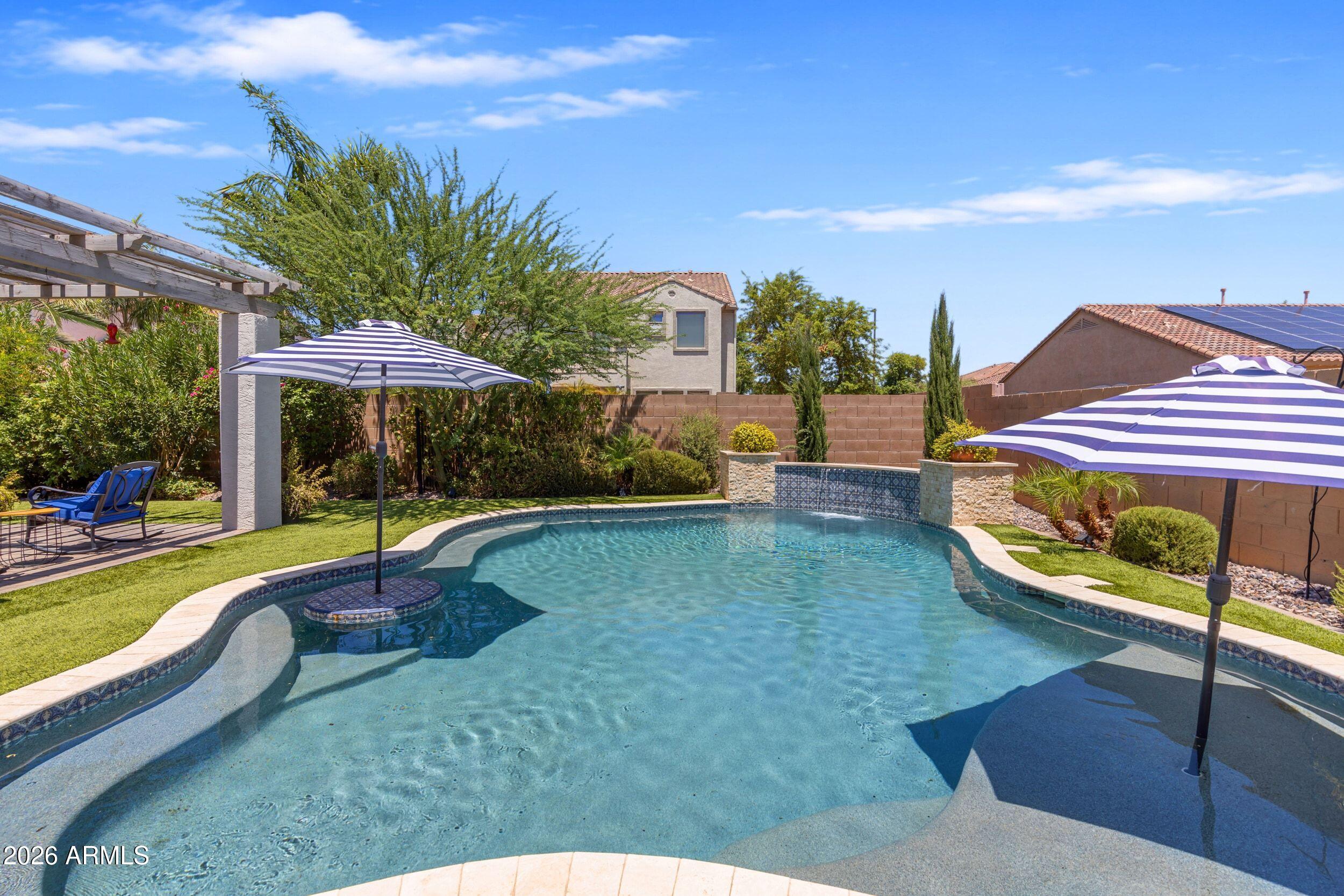 3076 E VALLEJO Drive