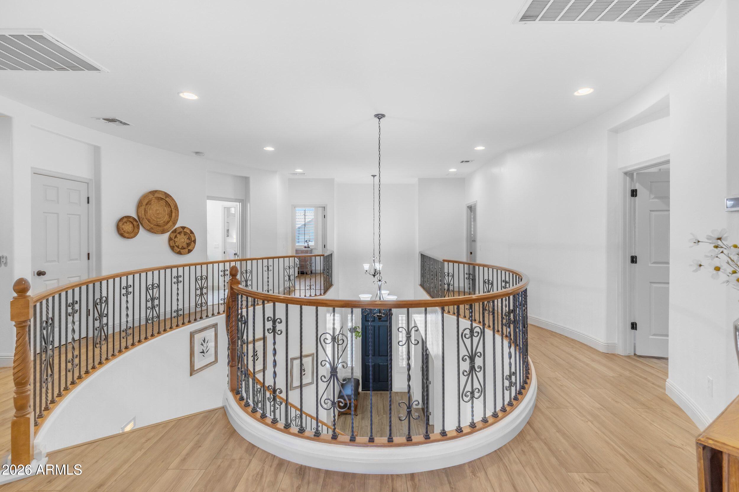 3076 E VALLEJO Drive