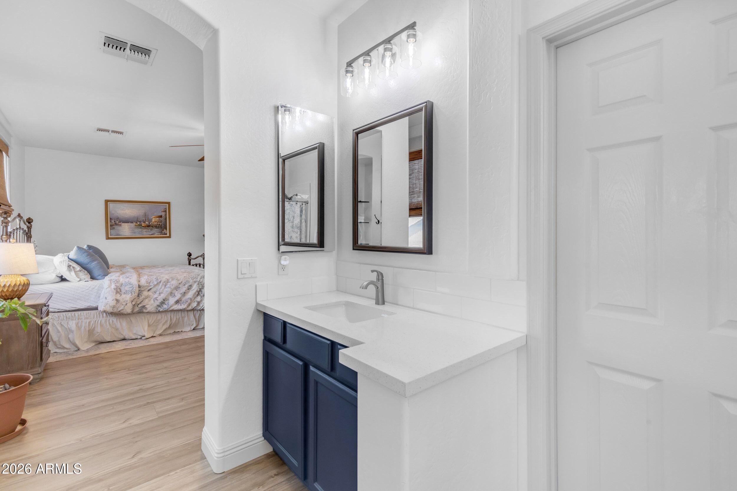3076 E VALLEJO Drive