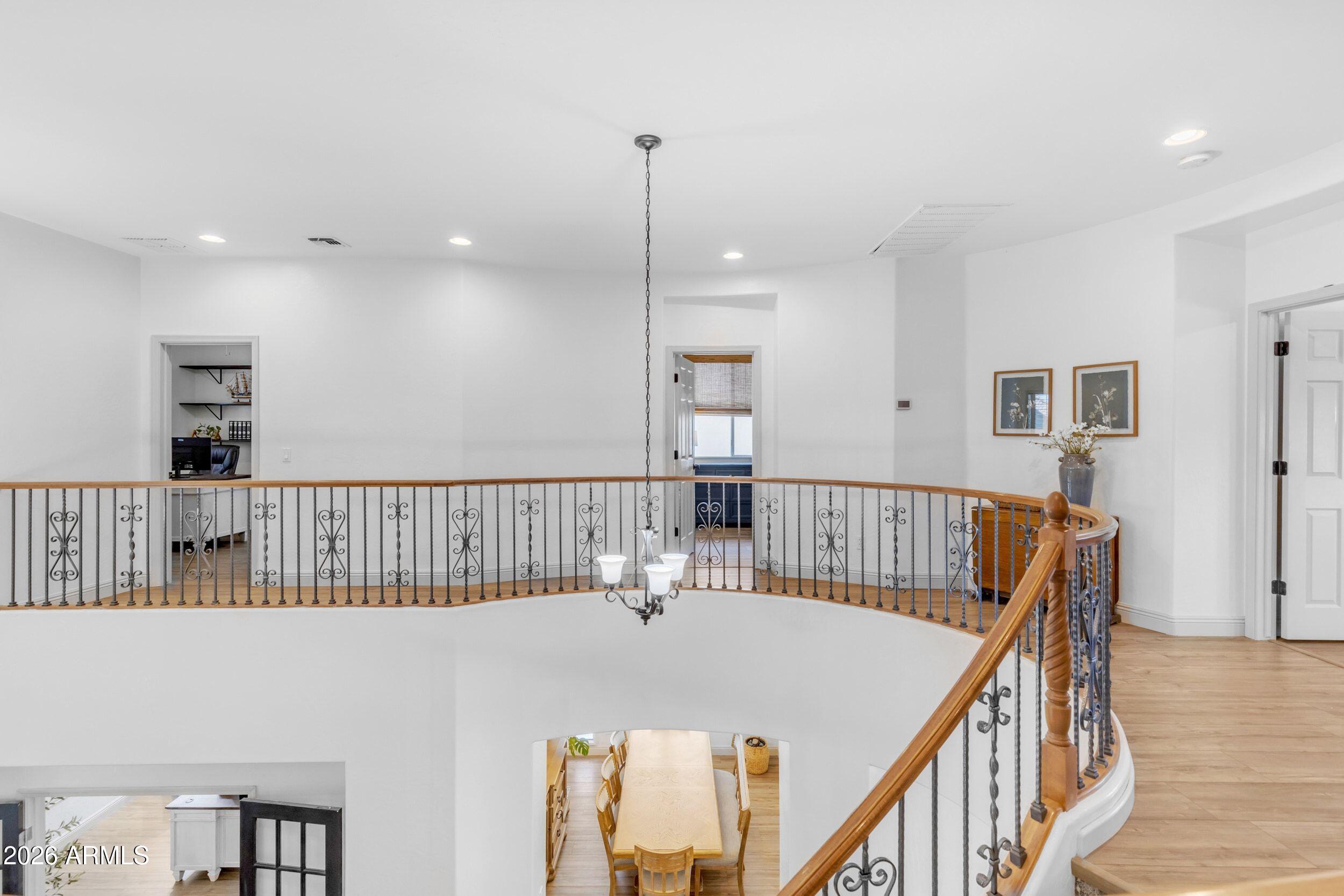 3076 E VALLEJO Drive