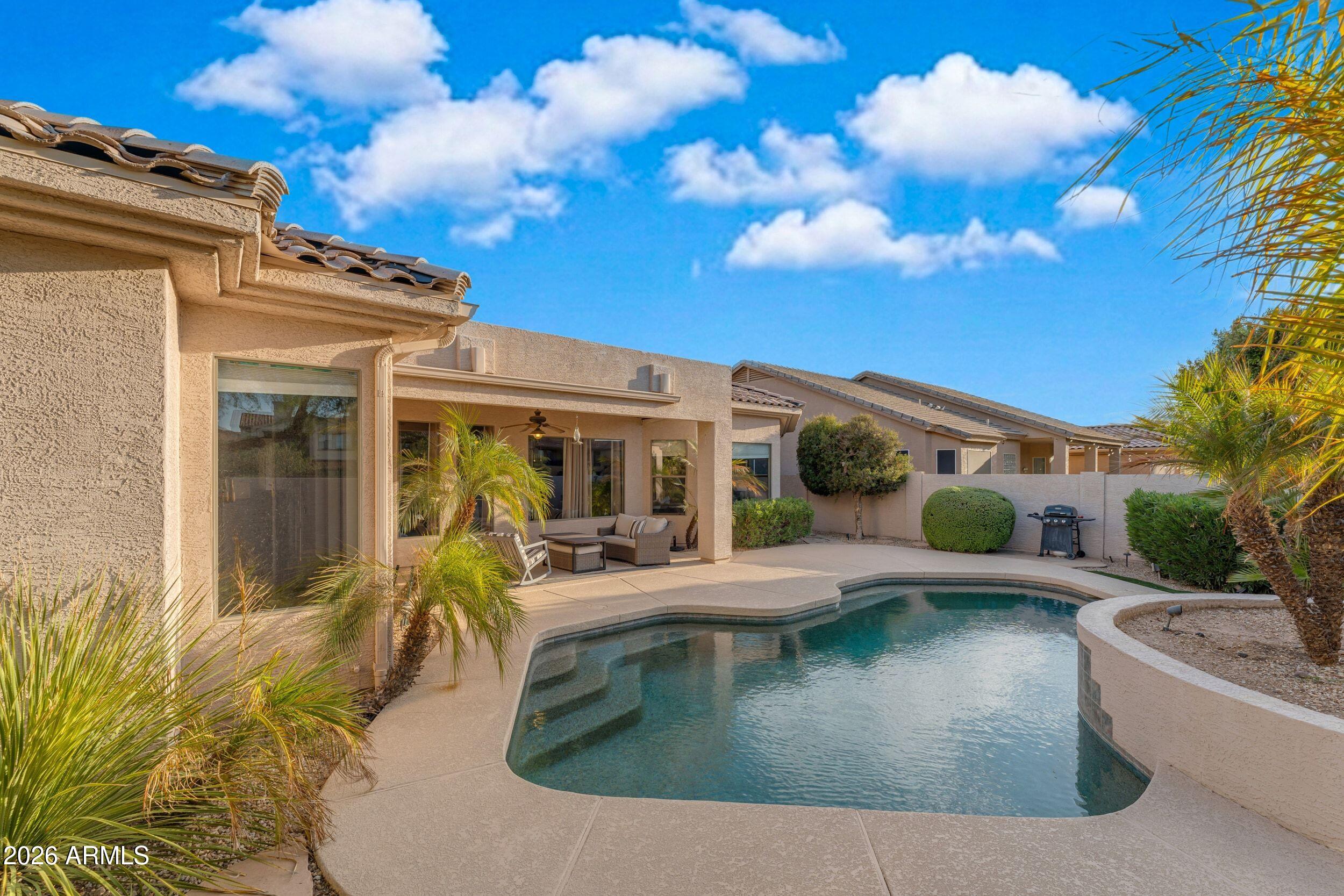 840 W CHERRYWOOD Drive