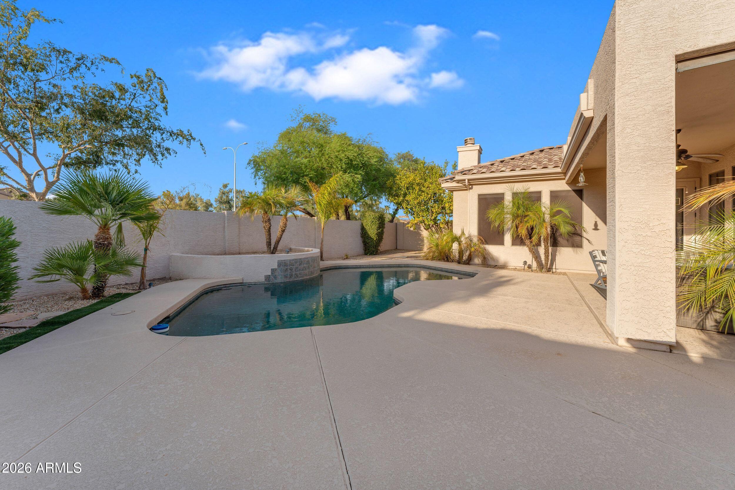 840 W CHERRYWOOD Drive