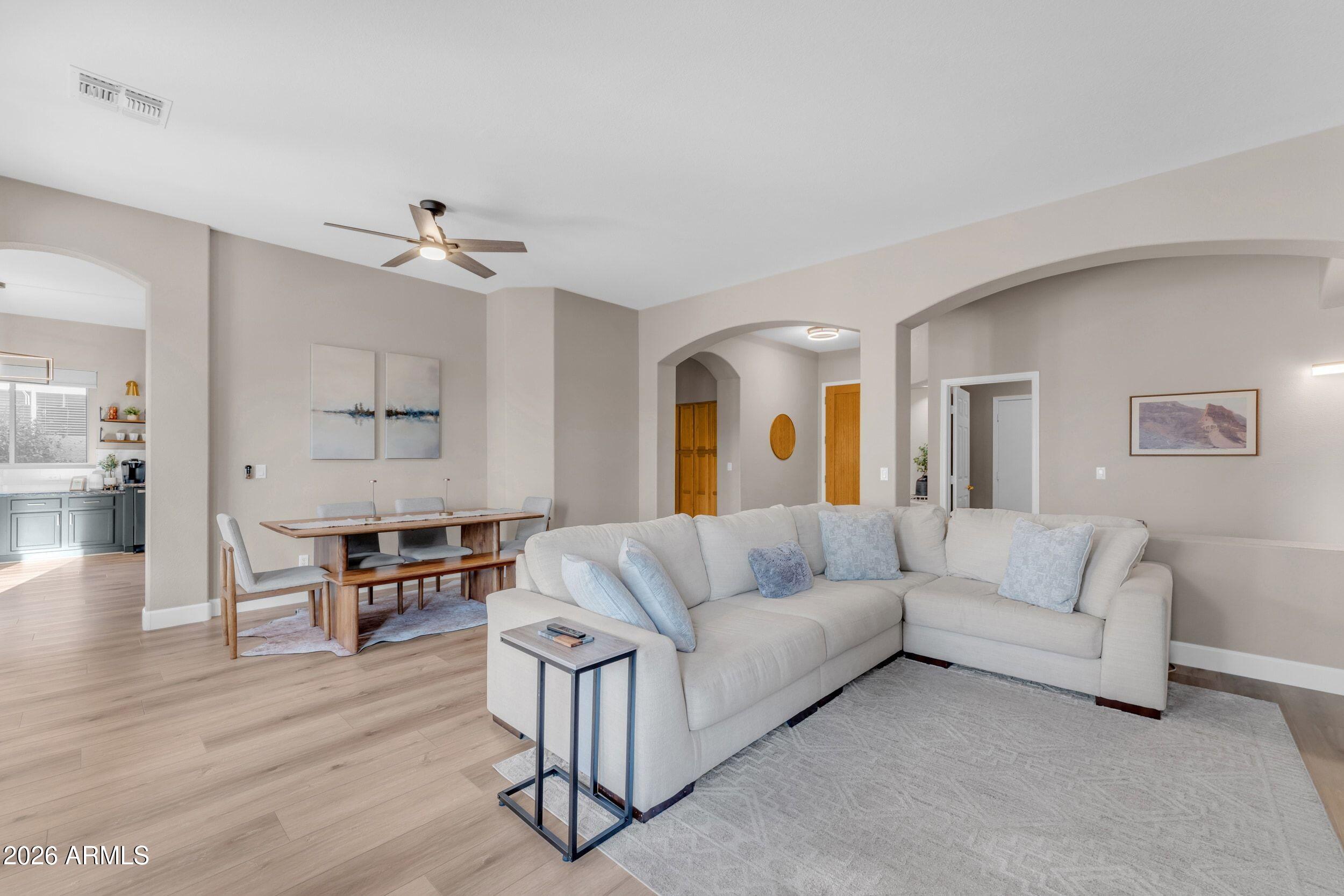 840 W CHERRYWOOD Drive