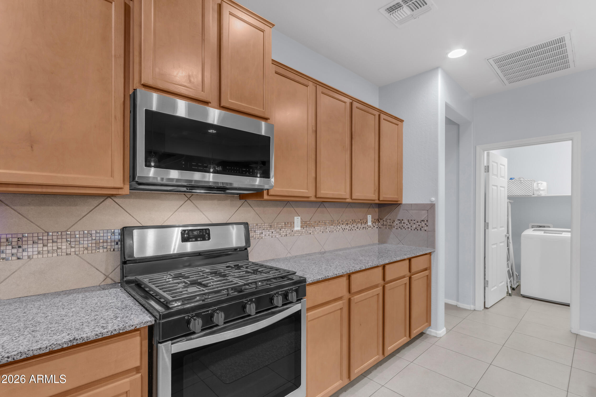 7913 S 41ST Drive