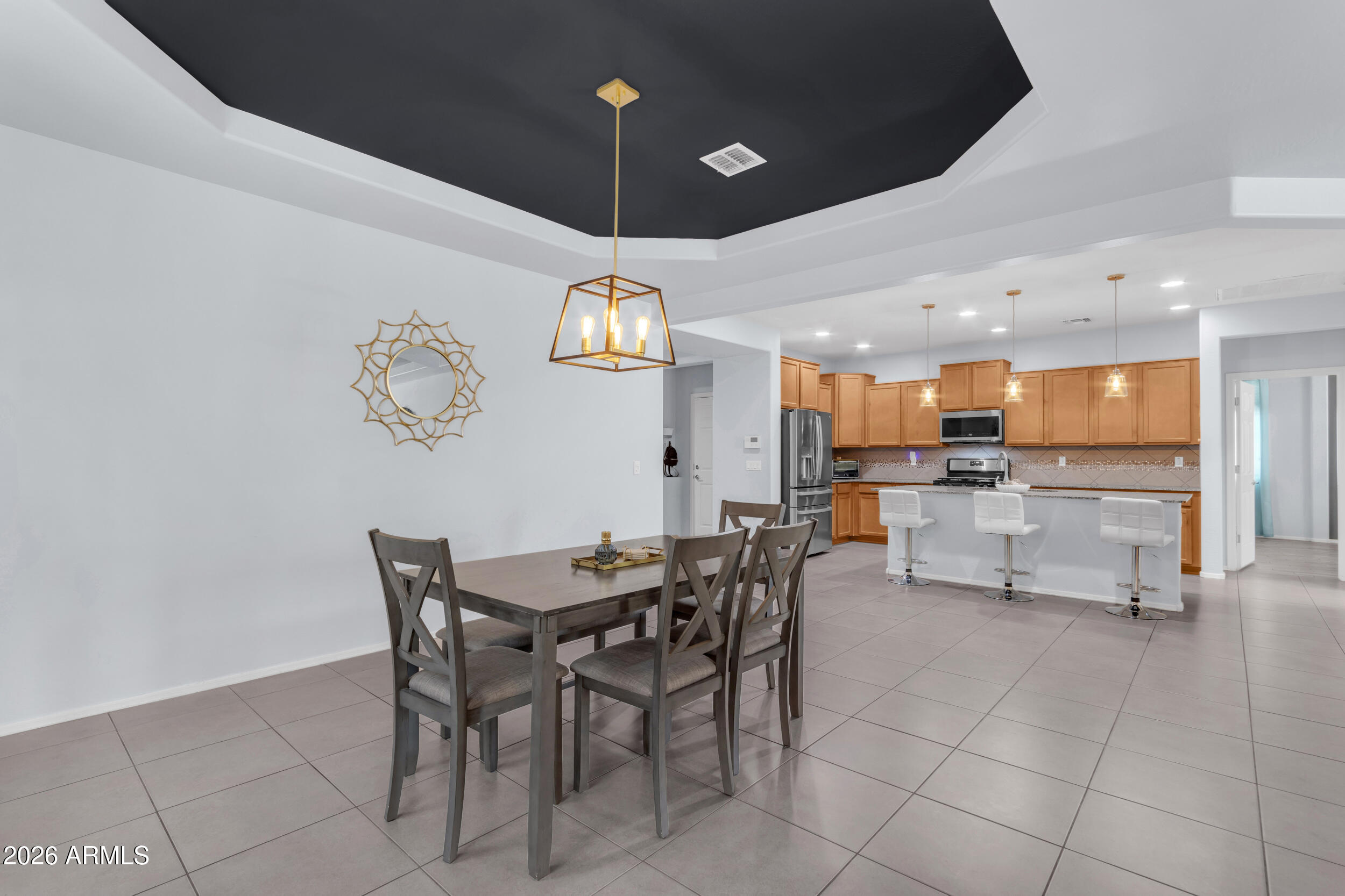7913 S 41ST Drive
