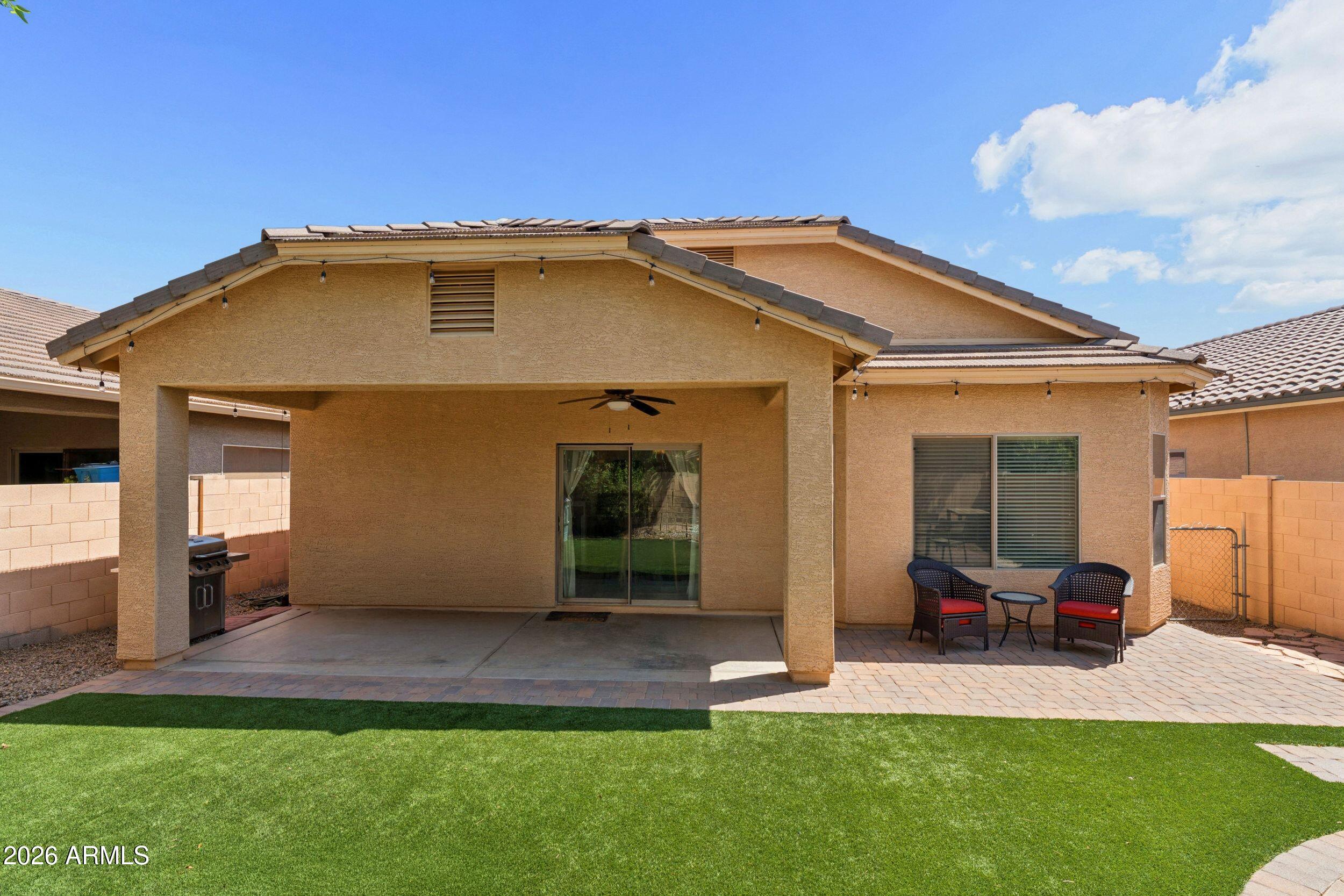1404 W SANTA GERTRUDIS Trail
