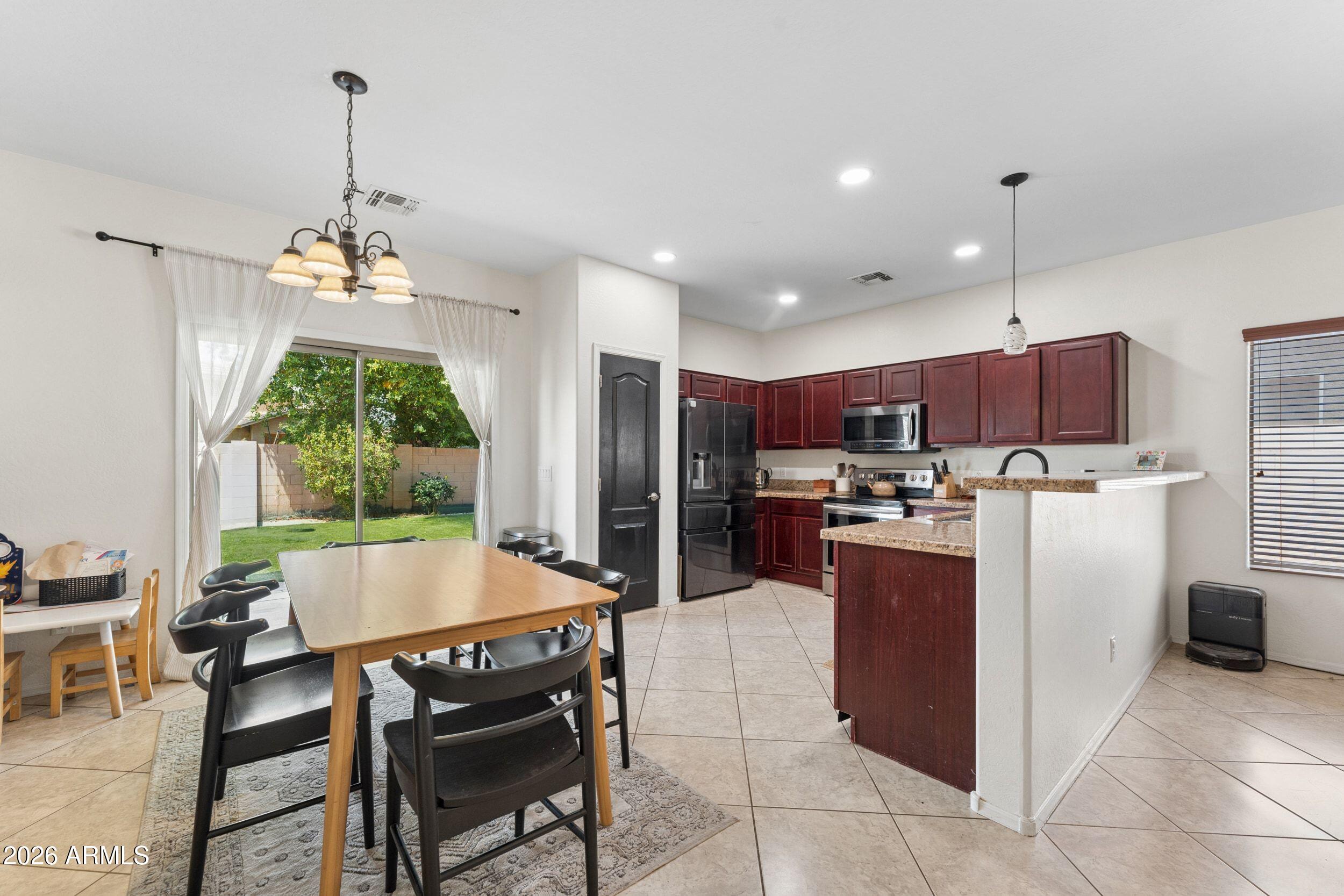 1404 W SANTA GERTRUDIS Trail