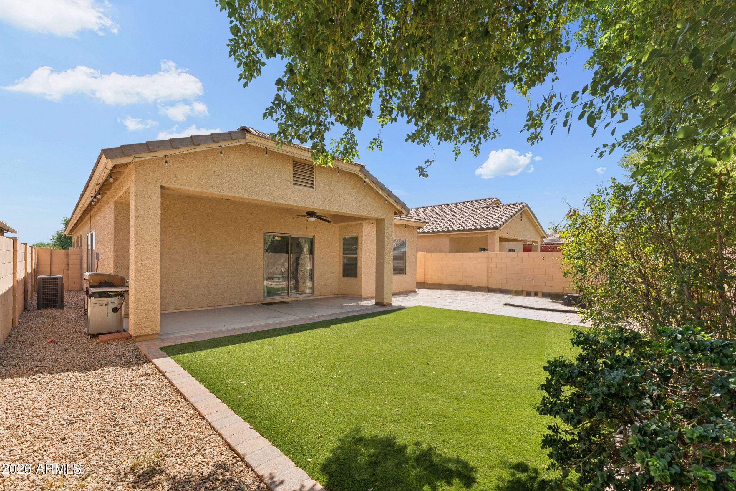 1404 W SANTA GERTRUDIS Trail