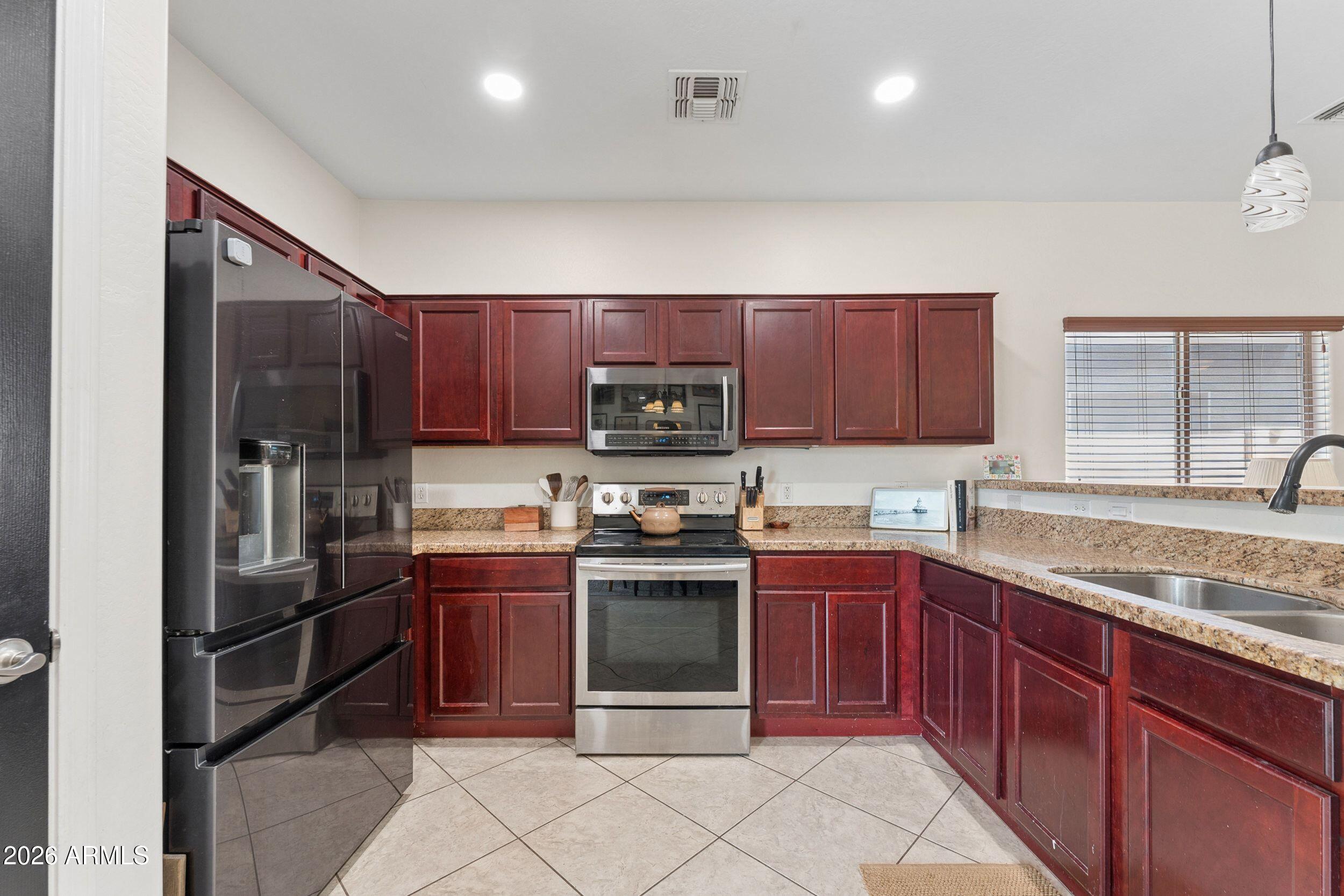 1404 W SANTA GERTRUDIS Trail