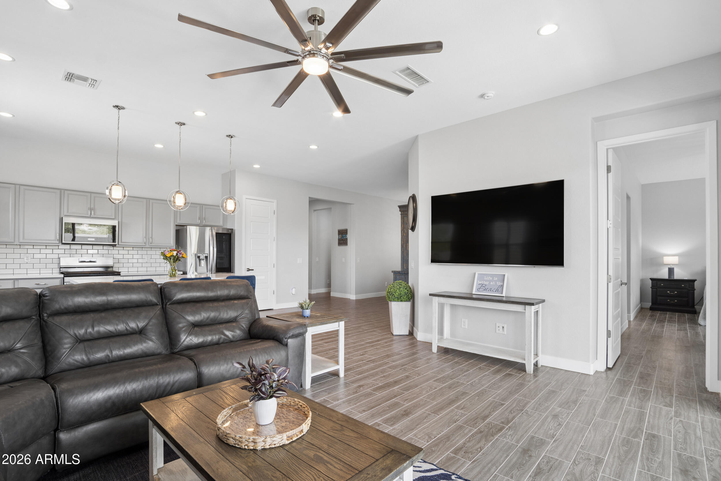 22741 E VIA DEL SOL
