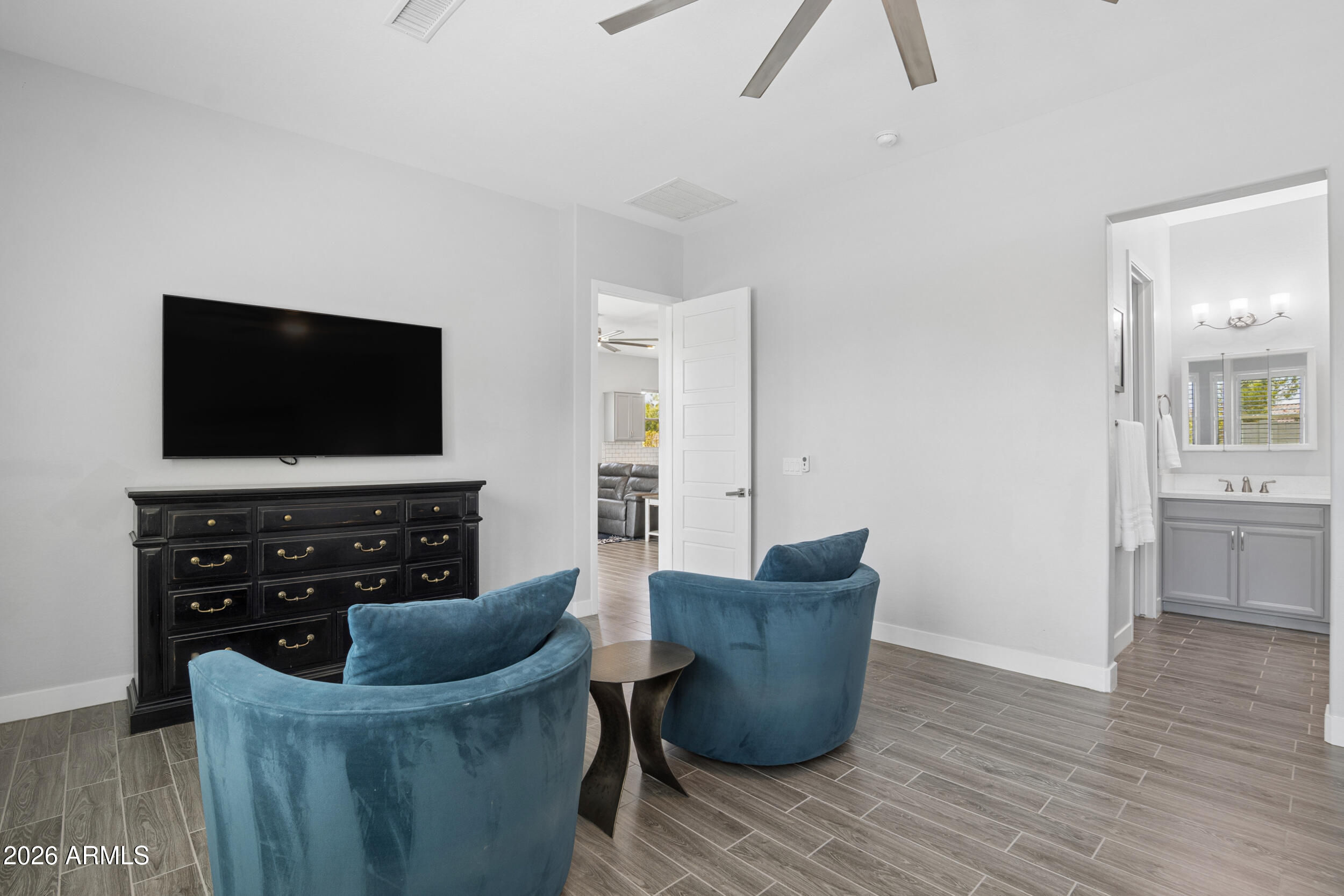 22741 E VIA DEL SOL