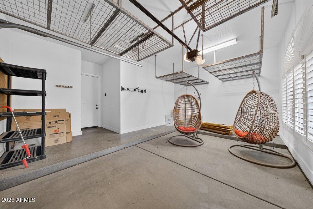 1613 W KAIBAB Drive