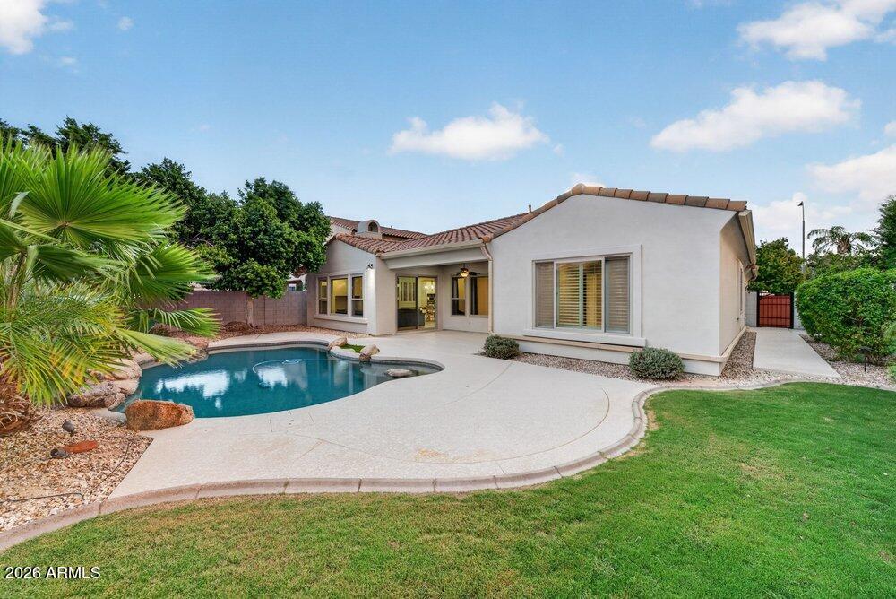 1613 W KAIBAB Drive