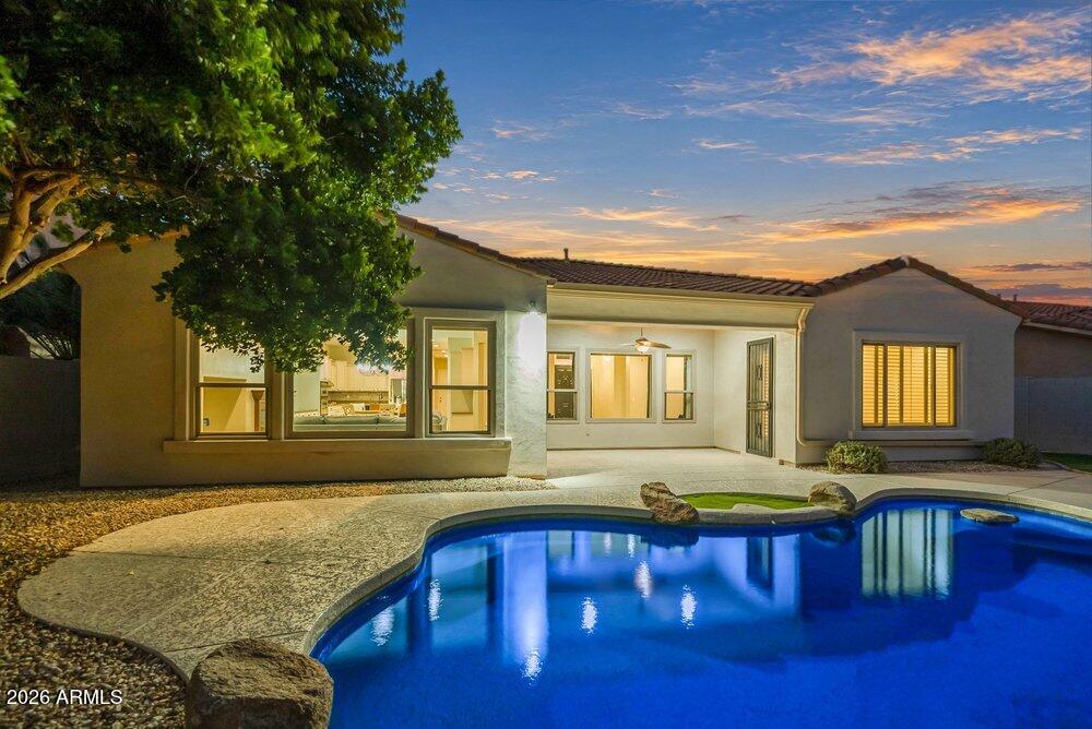 1613 W KAIBAB Drive