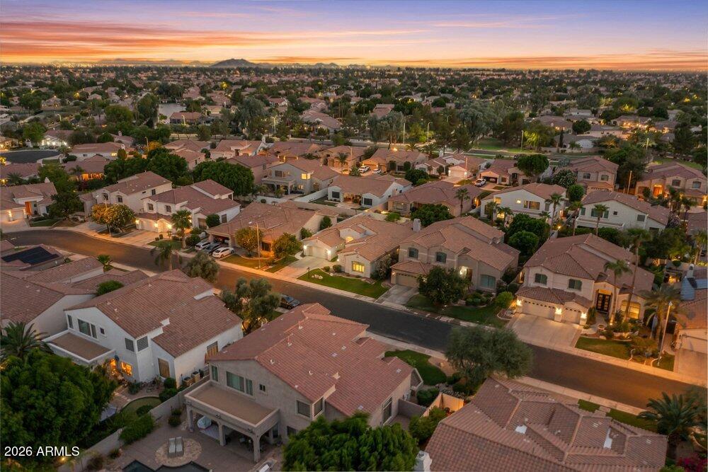 1613 W KAIBAB Drive