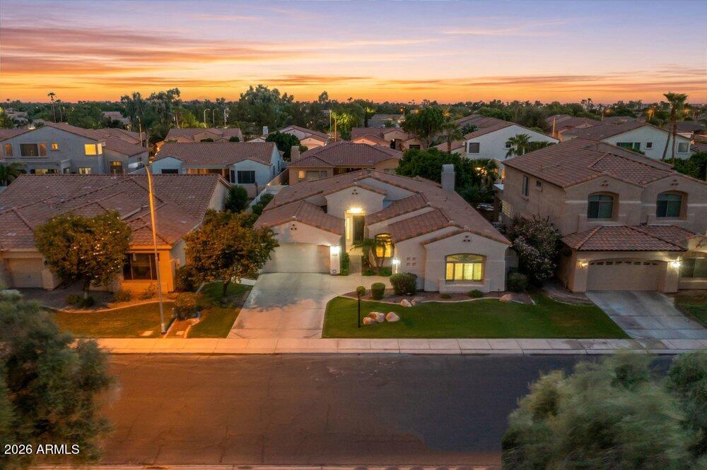 1613 W KAIBAB Drive