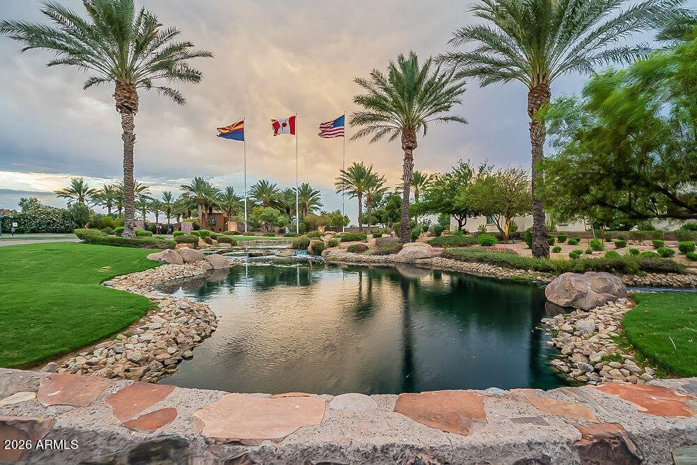 708 E Cobble Stone Drive