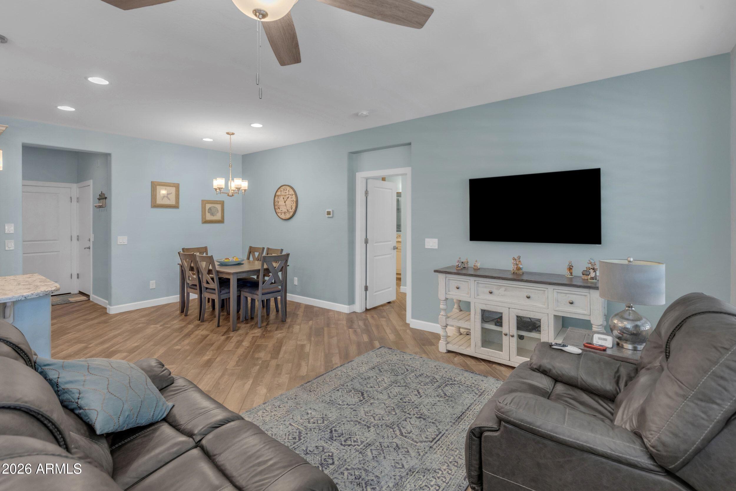 708 E Cobble Stone Drive