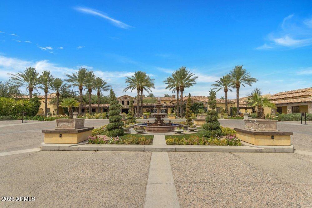 708 E Cobble Stone Drive