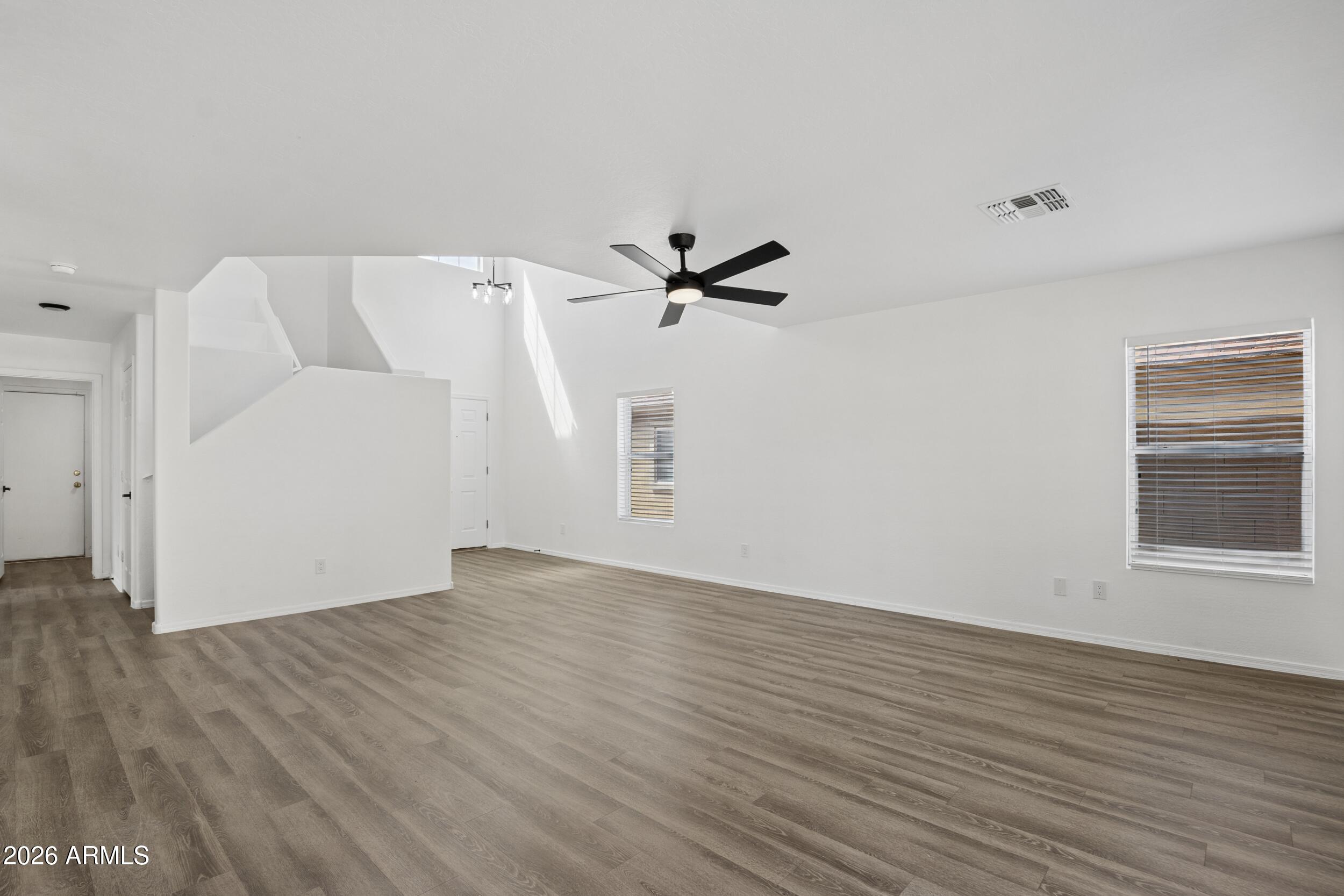 21996 W SOLANO Drive