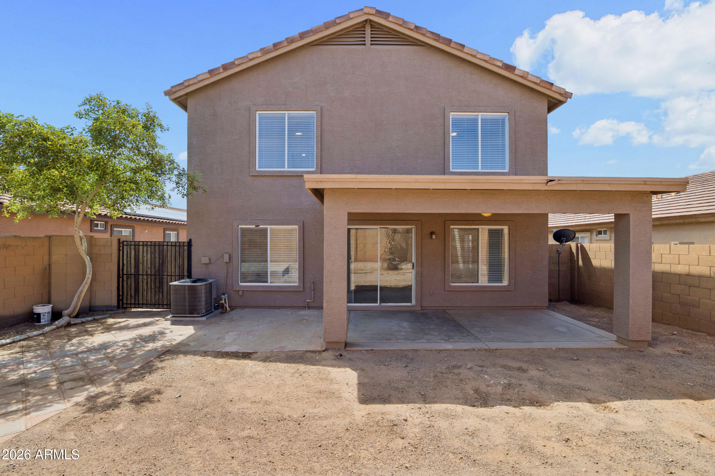 21996 W SOLANO Drive