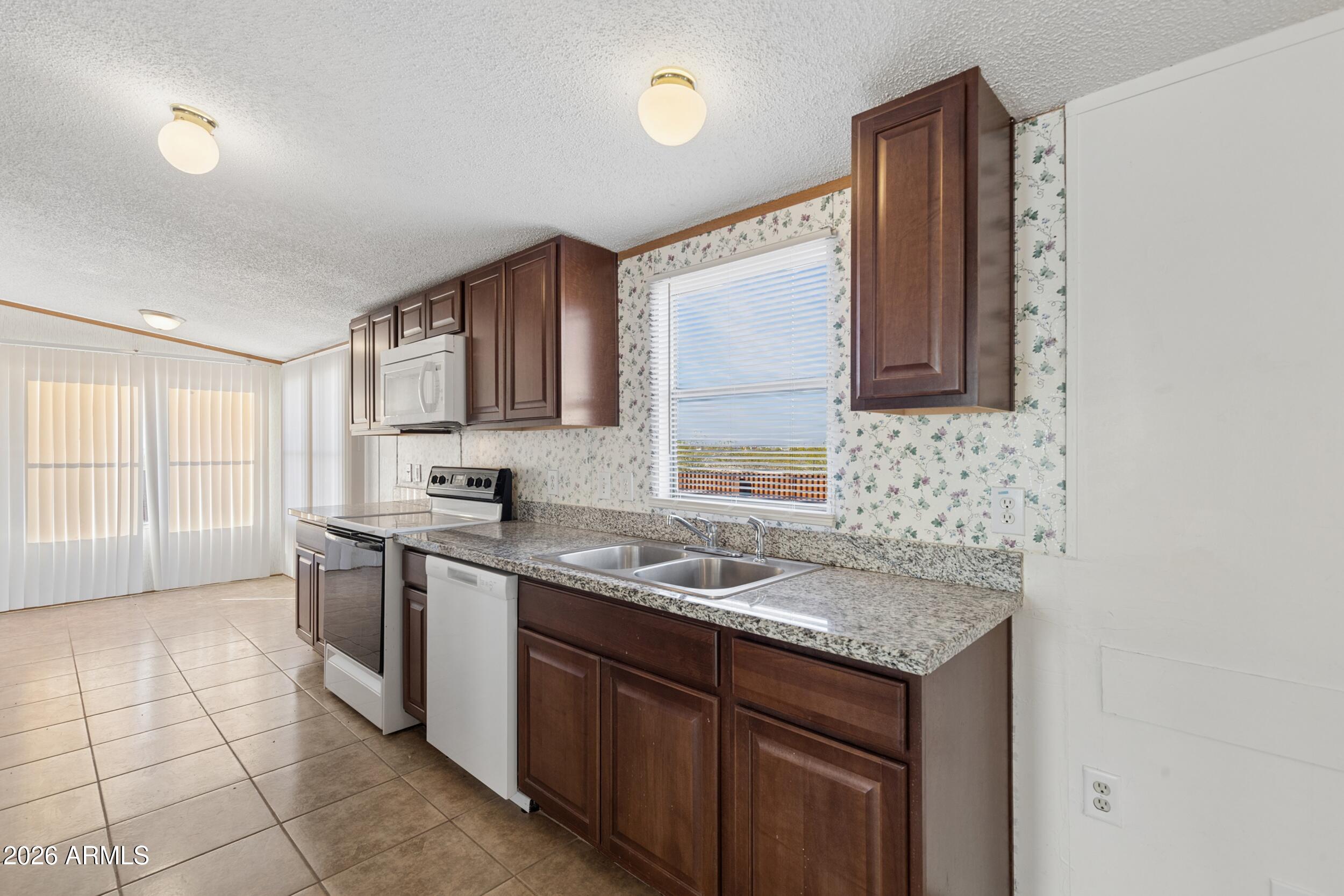 15047 N Highway 79