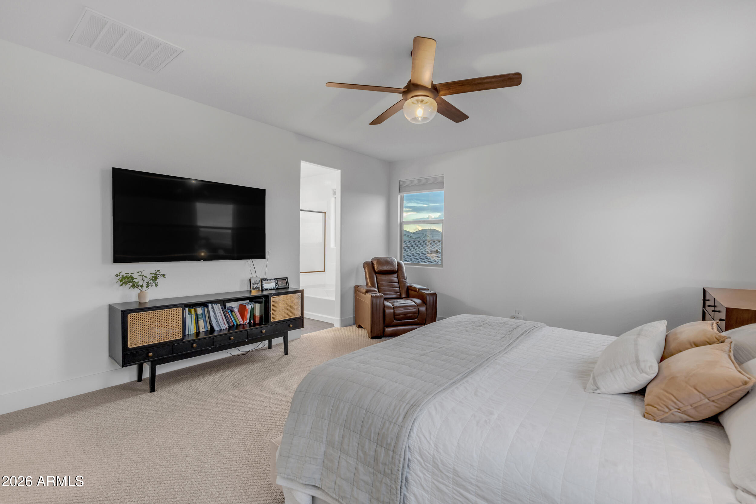 34019 N Casey Lane