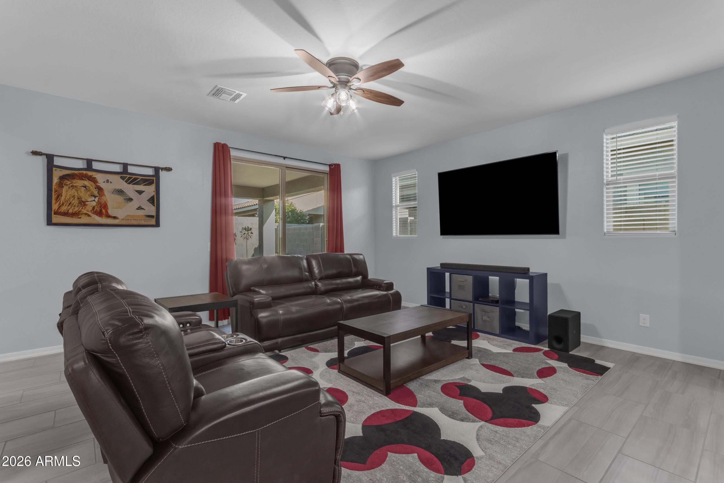 2725 S Eastridge