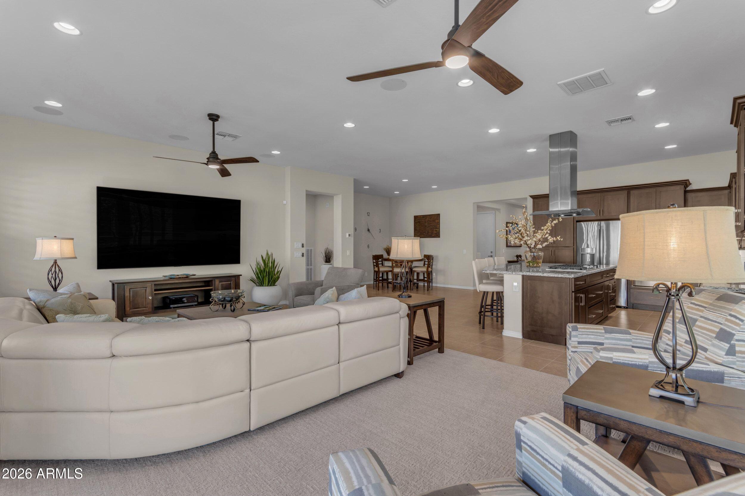 248 E Catalina Lane