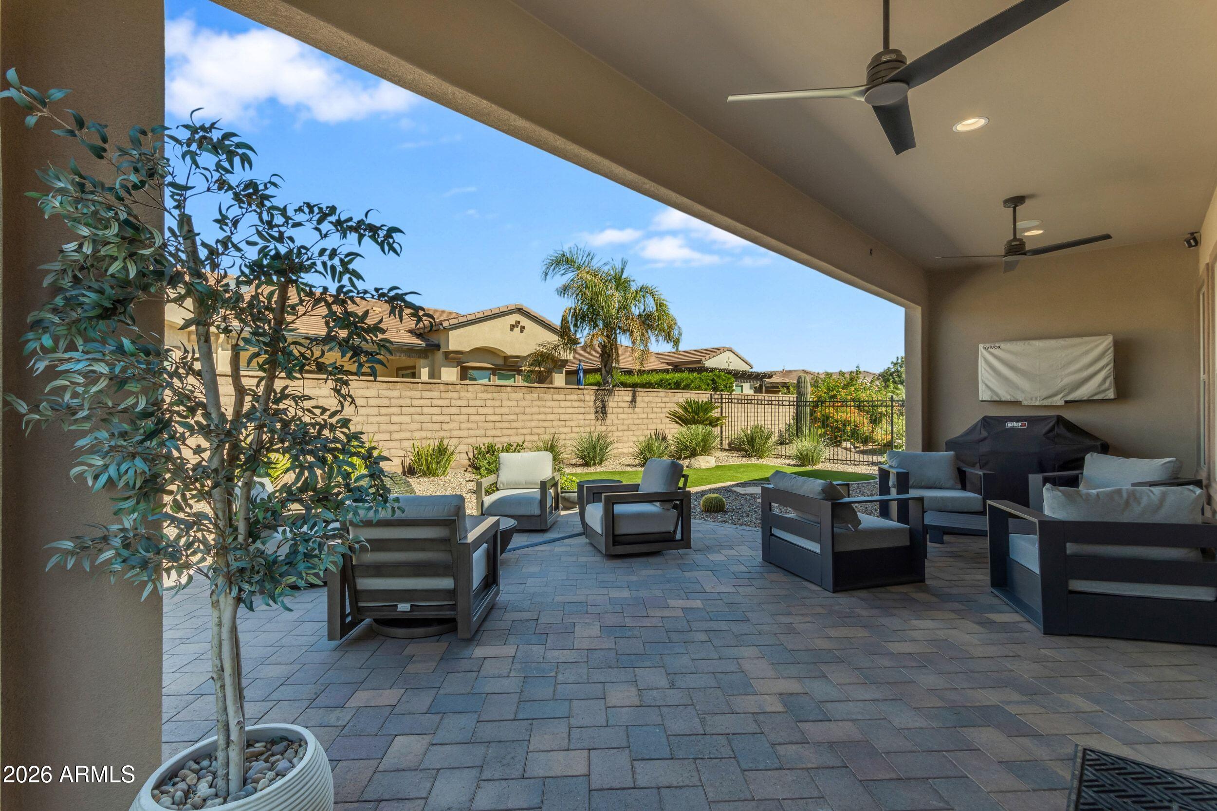 248 E Catalina Lane