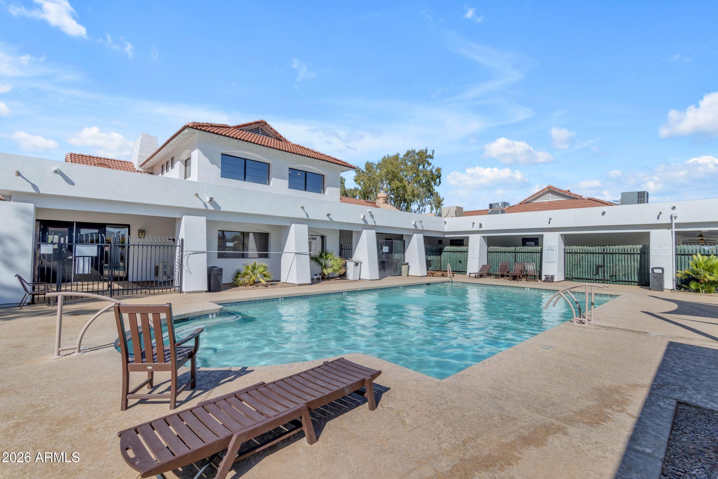 21165 E VIA DEL ORO