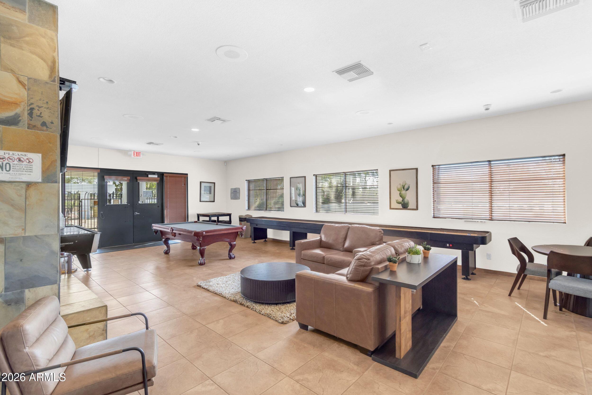 21165 E VIA DEL ORO