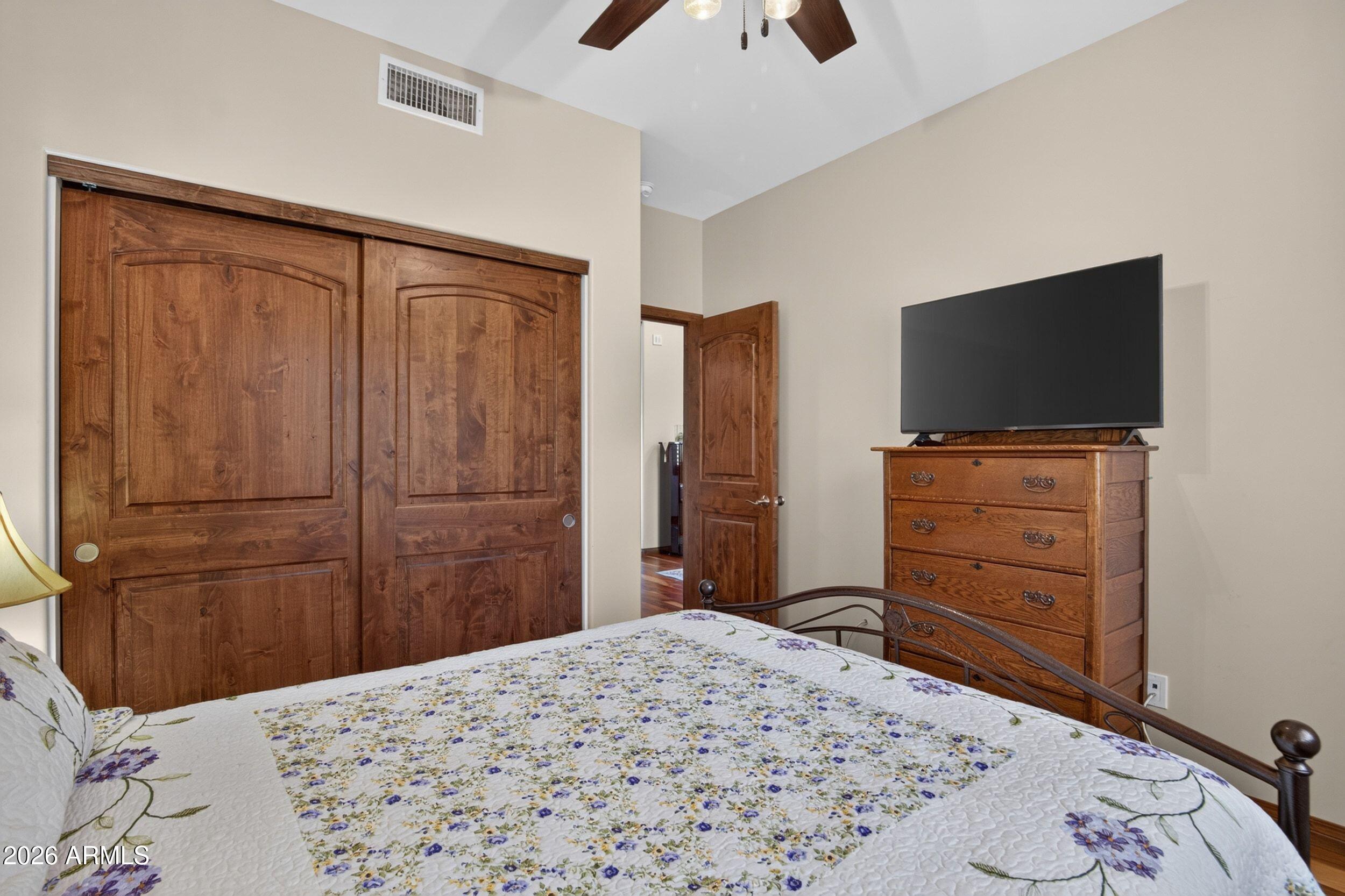 21165 E VIA DEL ORO